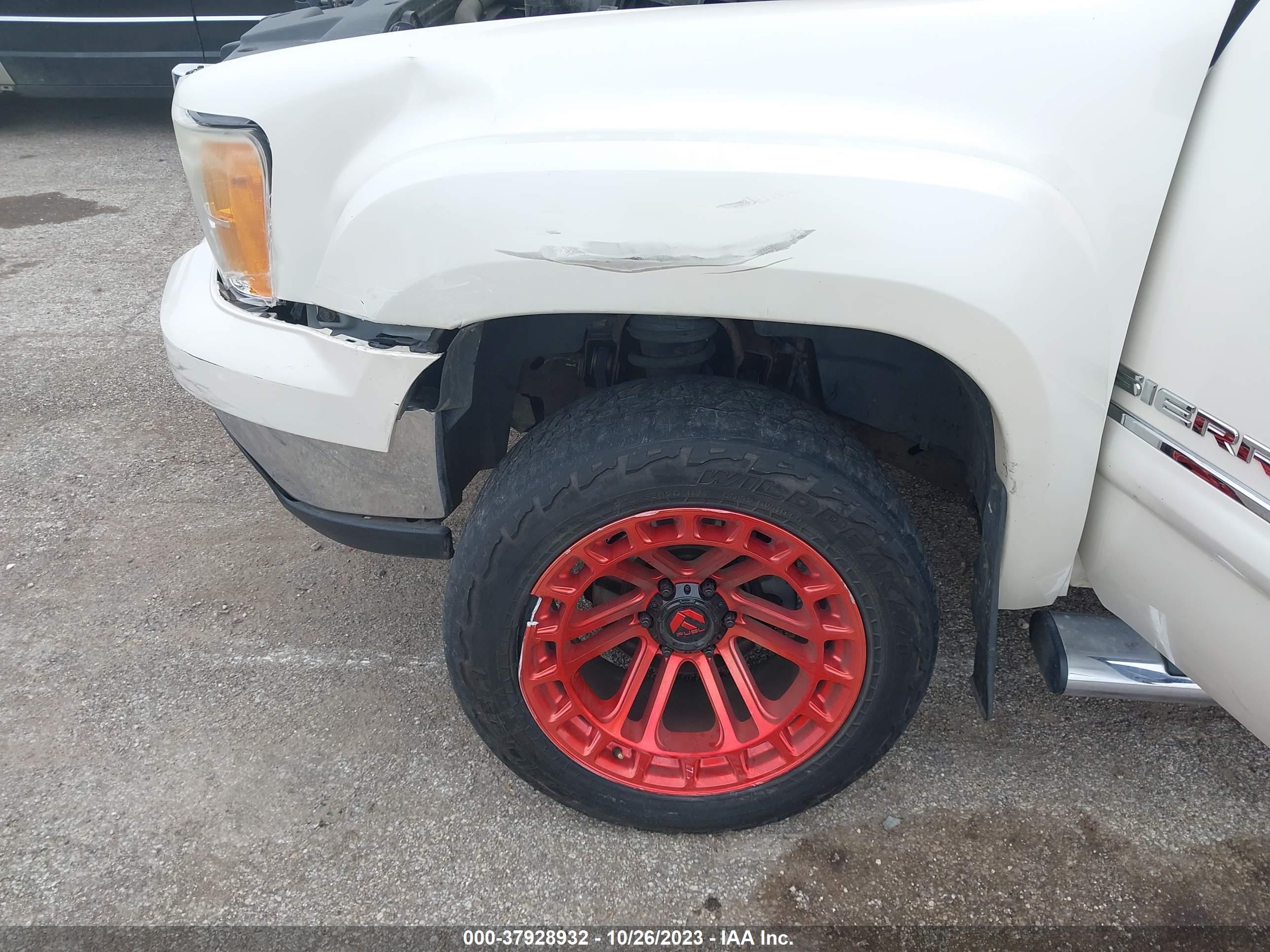 Photo 5 VIN: 3GTP2VE75CG146793 - GMC SIERRA 