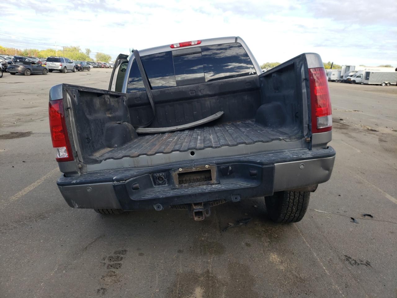 Photo 5 VIN: 3GTP2VE76DG356174 - GMC SIERRA 