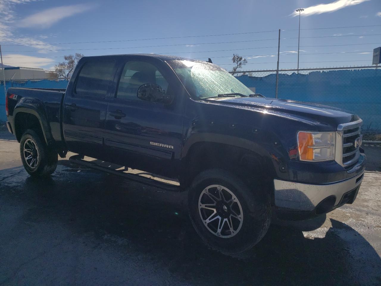 Photo 3 VIN: 3GTP2VE78CG260240 - GMC SIERRA 