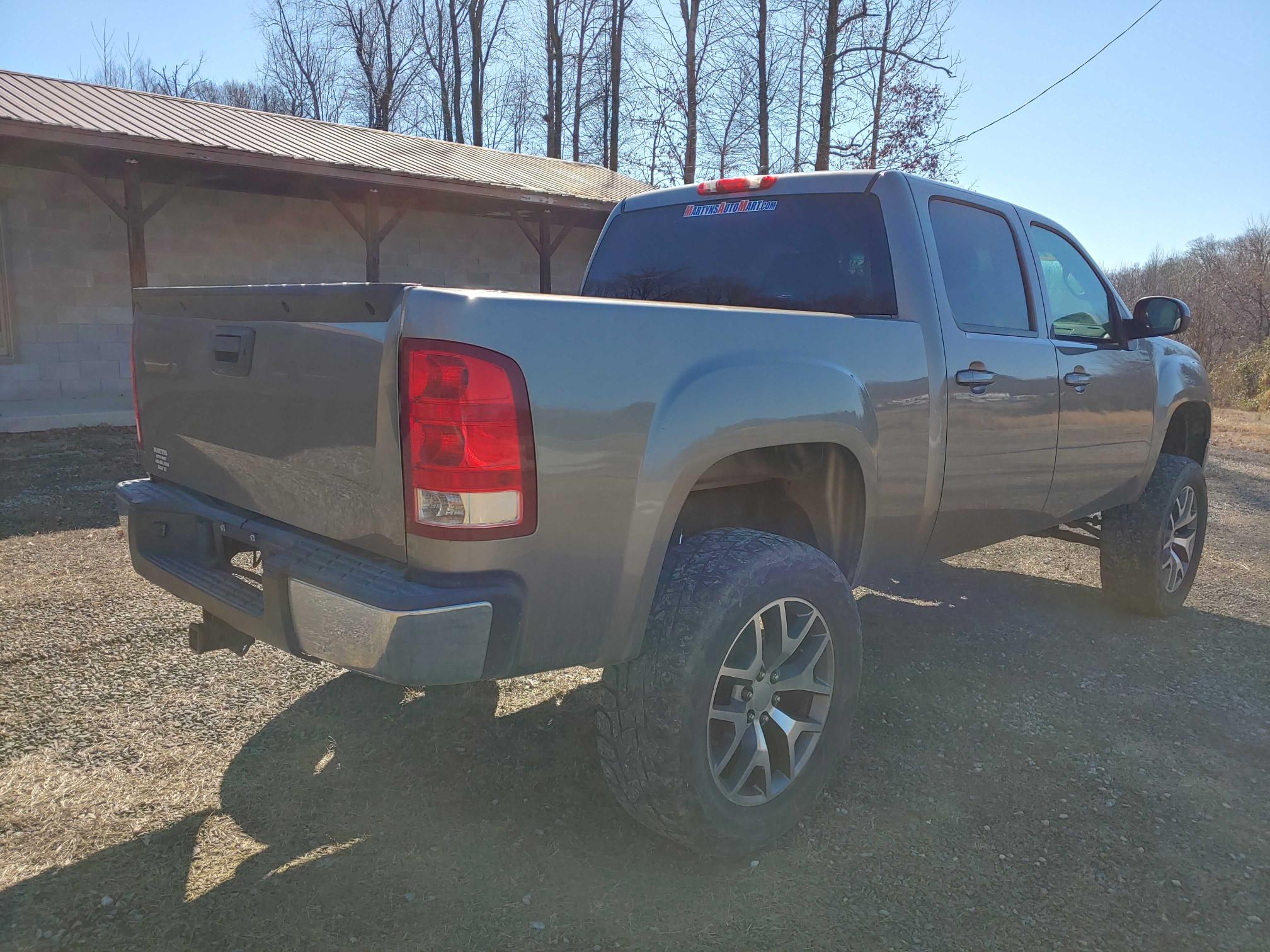 Photo 3 VIN: 3GTP2VE78DG144795 - GMC SIERRA K15 