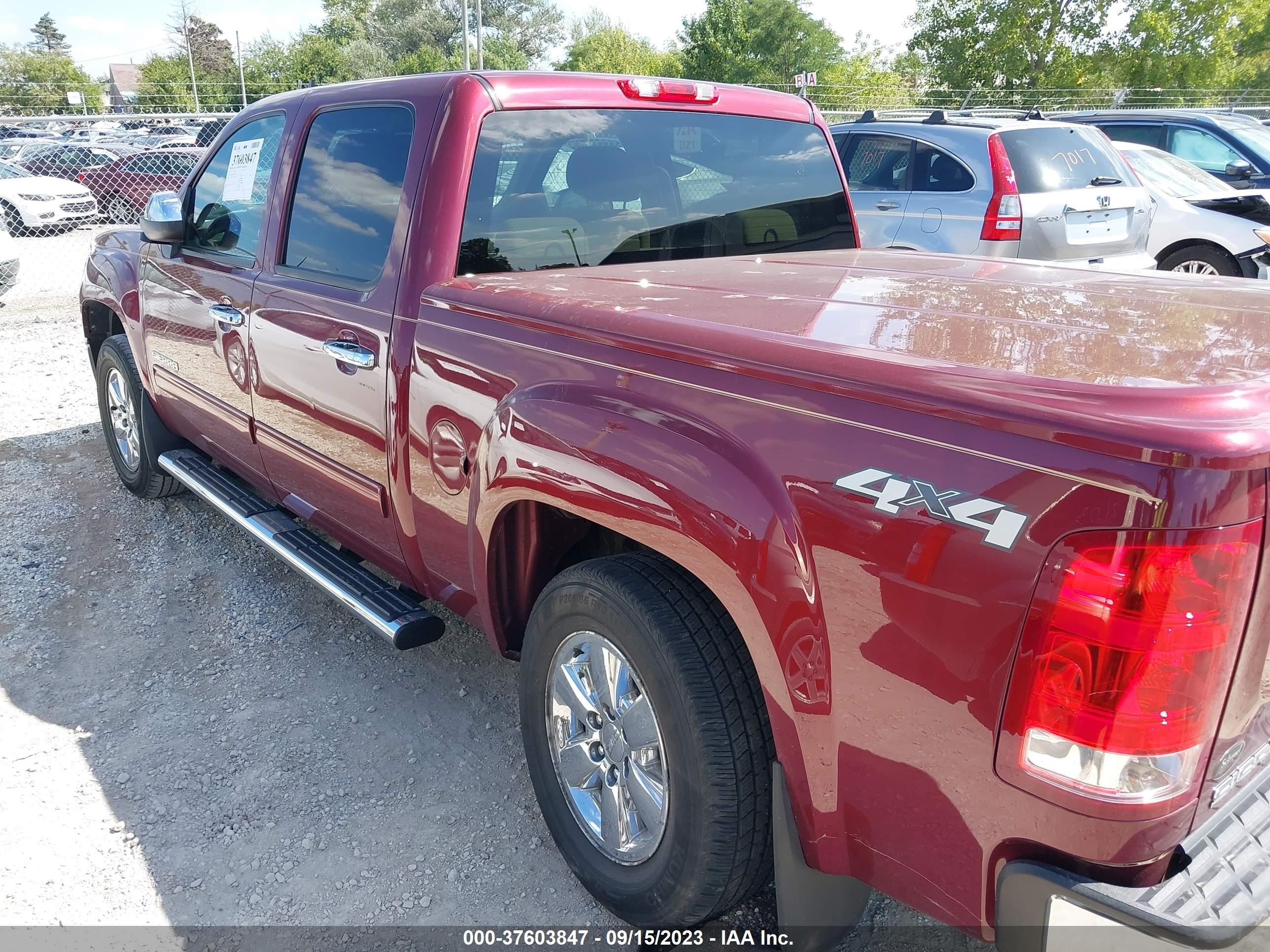 Photo 13 VIN: 3GTP2VE78DG229362 - GMC SIERRA 