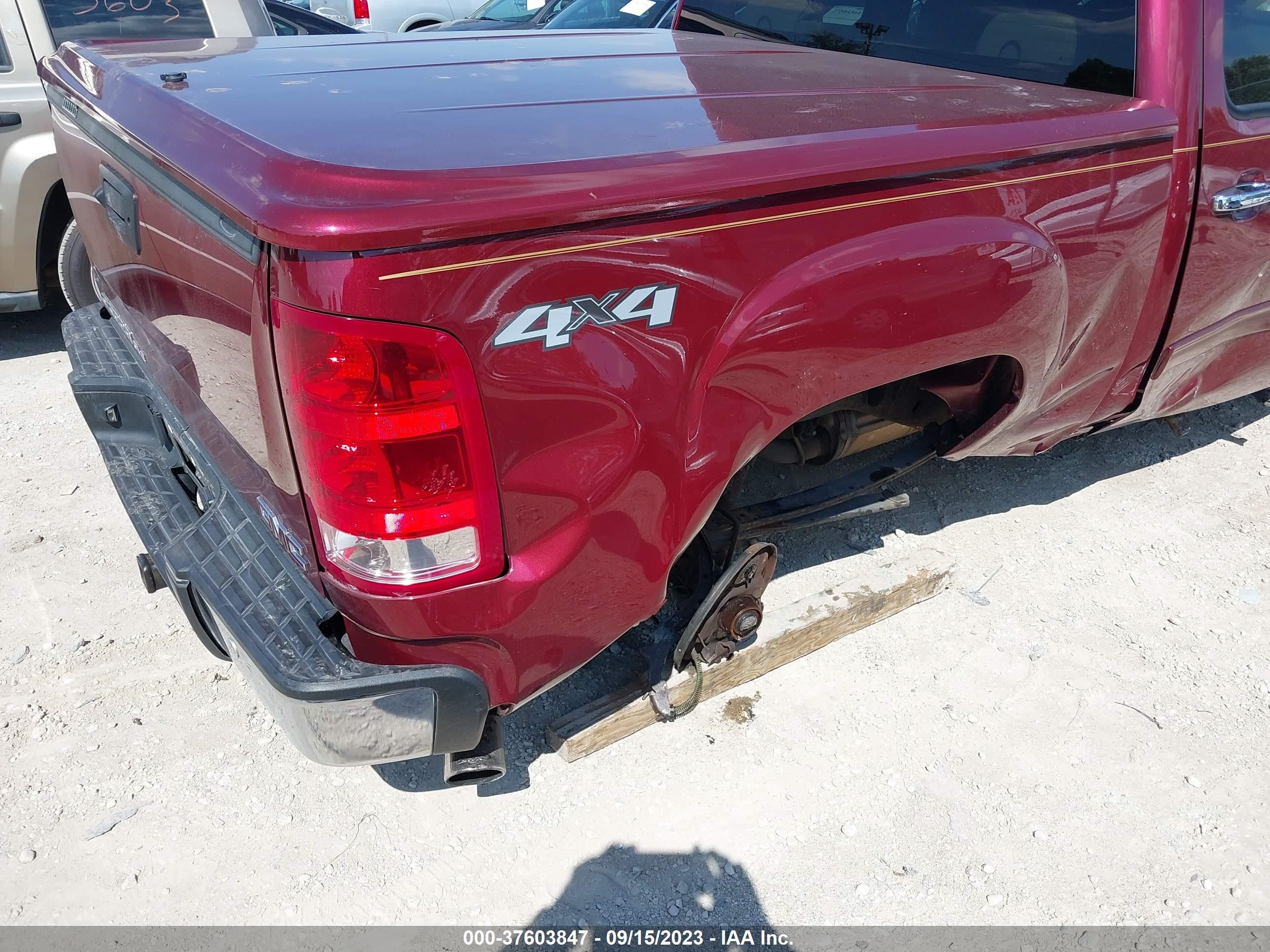 Photo 5 VIN: 3GTP2VE78DG229362 - GMC SIERRA 