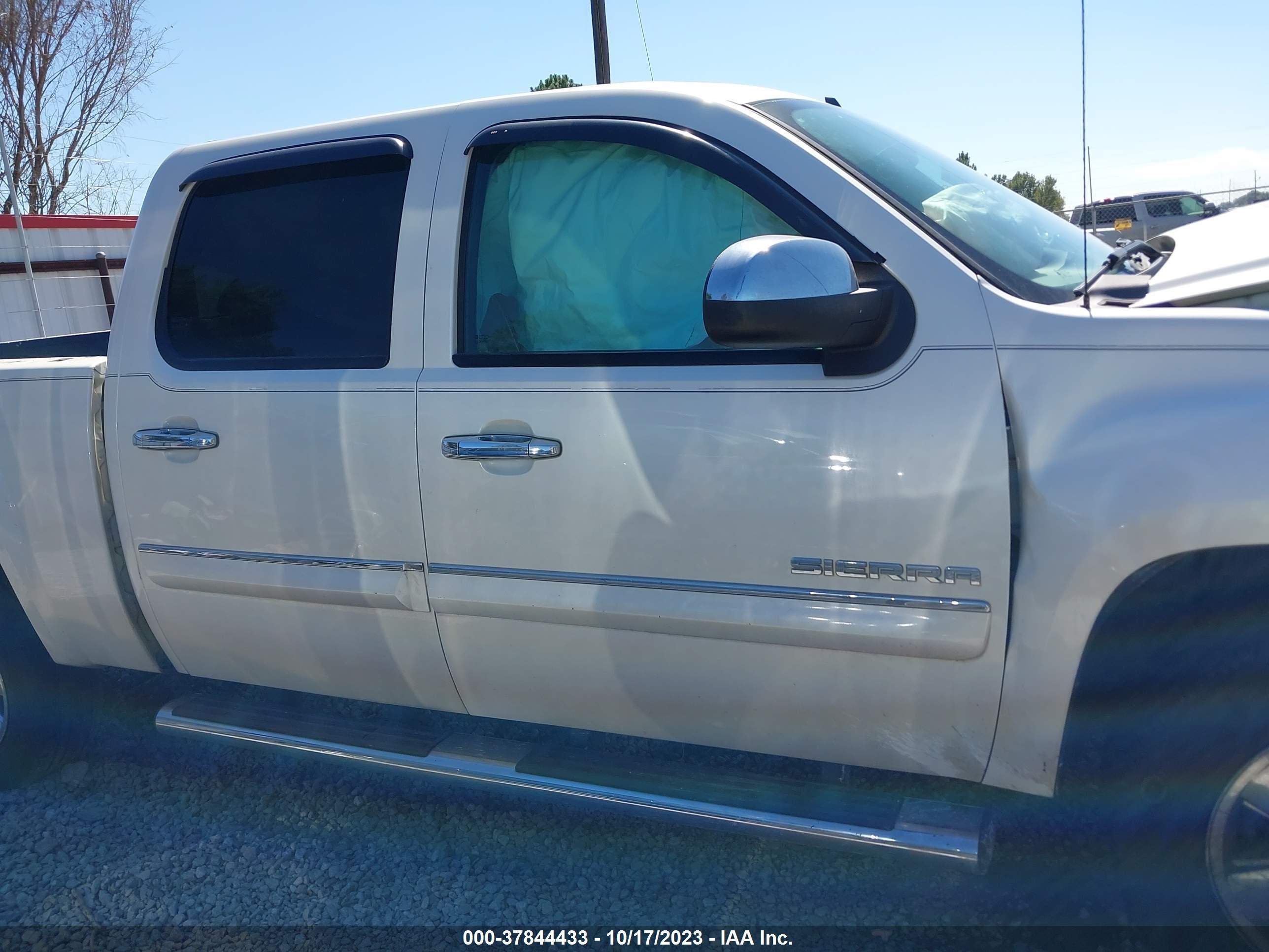 Photo 13 VIN: 3GTP2VE79CG286927 - GMC SIERRA 