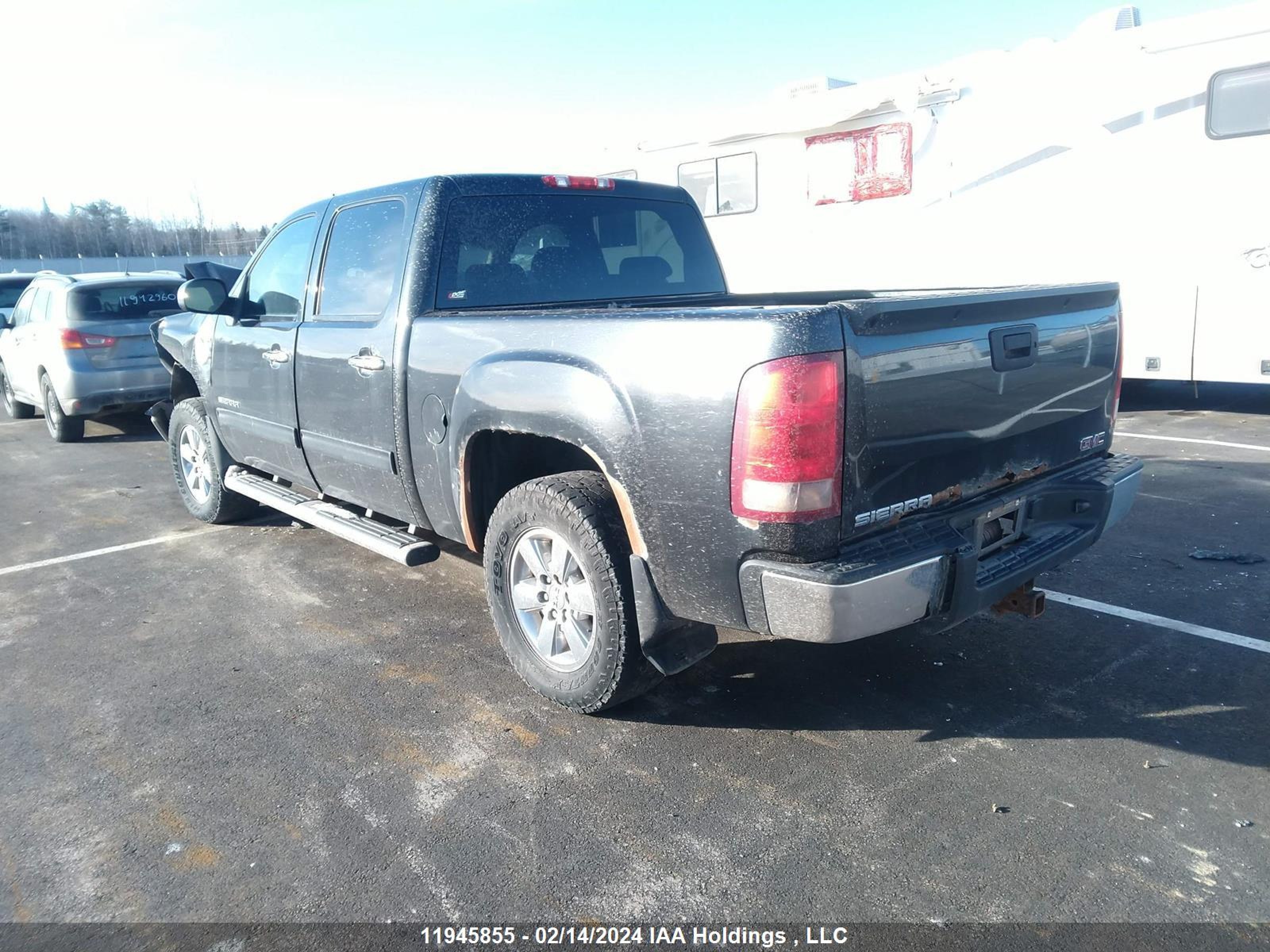 Photo 2 VIN: 3GTP2VE79CG297197 - GMC SIERRA 