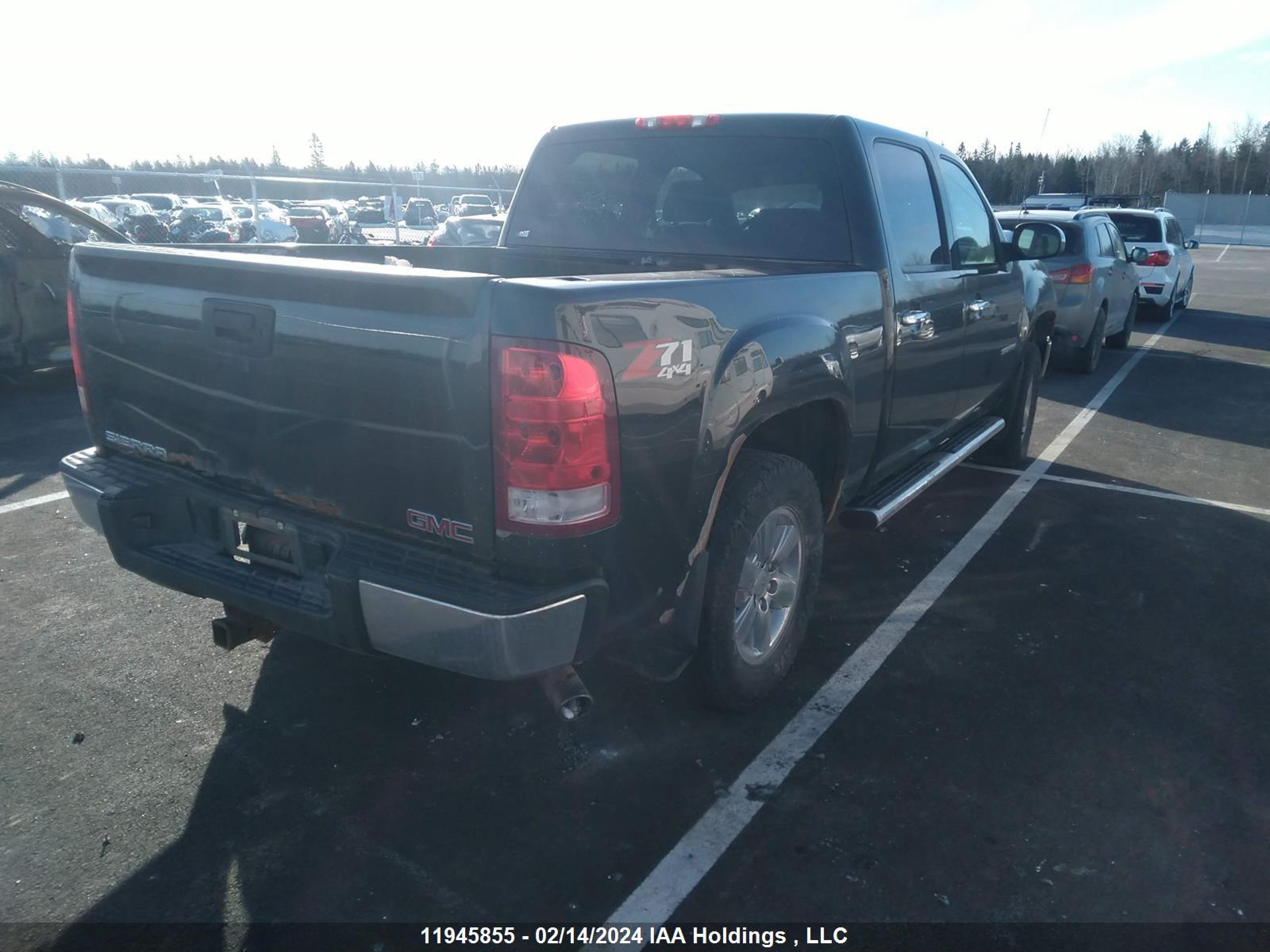 Photo 3 VIN: 3GTP2VE79CG297197 - GMC SIERRA 