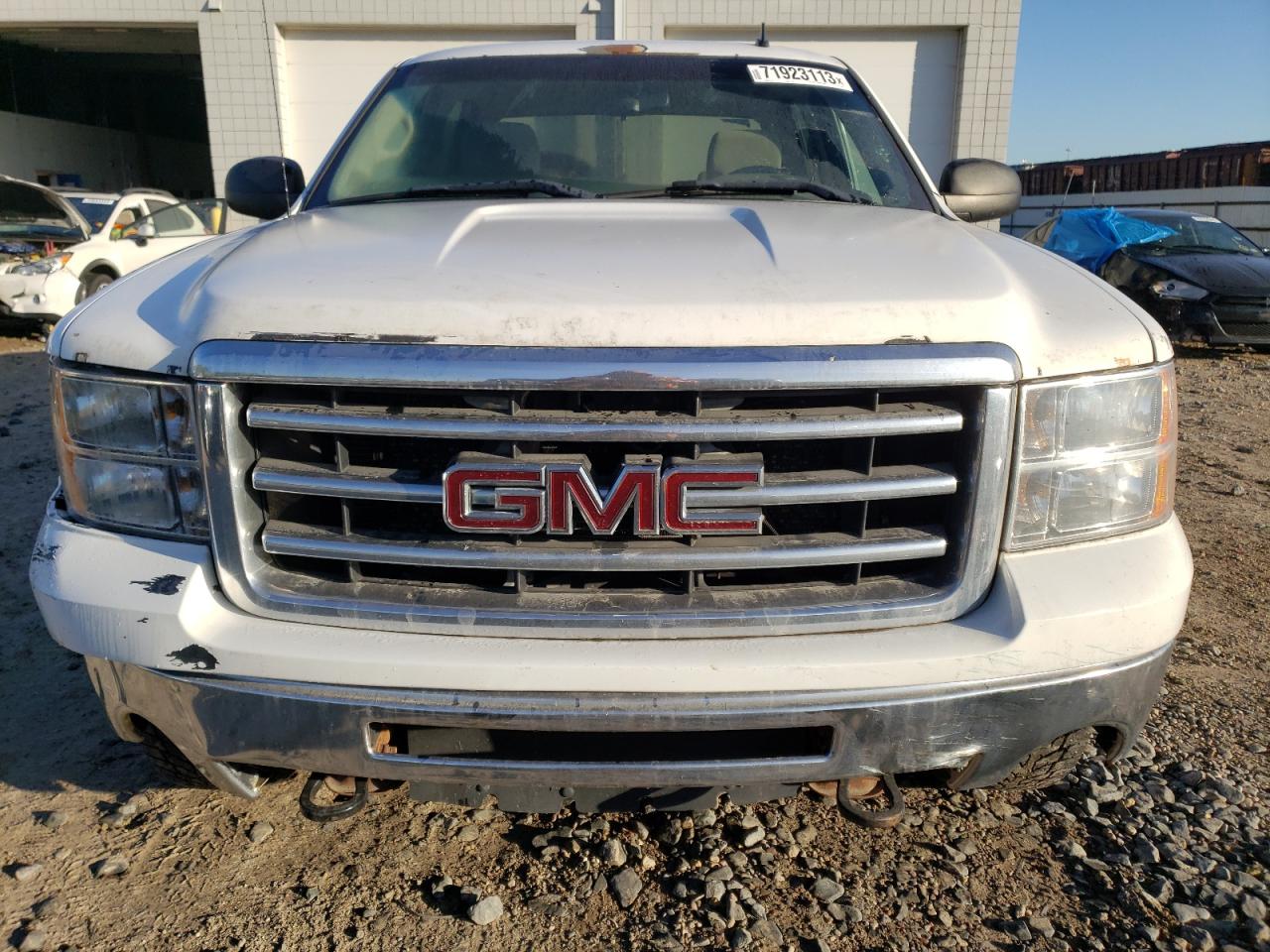 Photo 4 VIN: 3GTP2VE79DG159886 - GMC SIERRA 