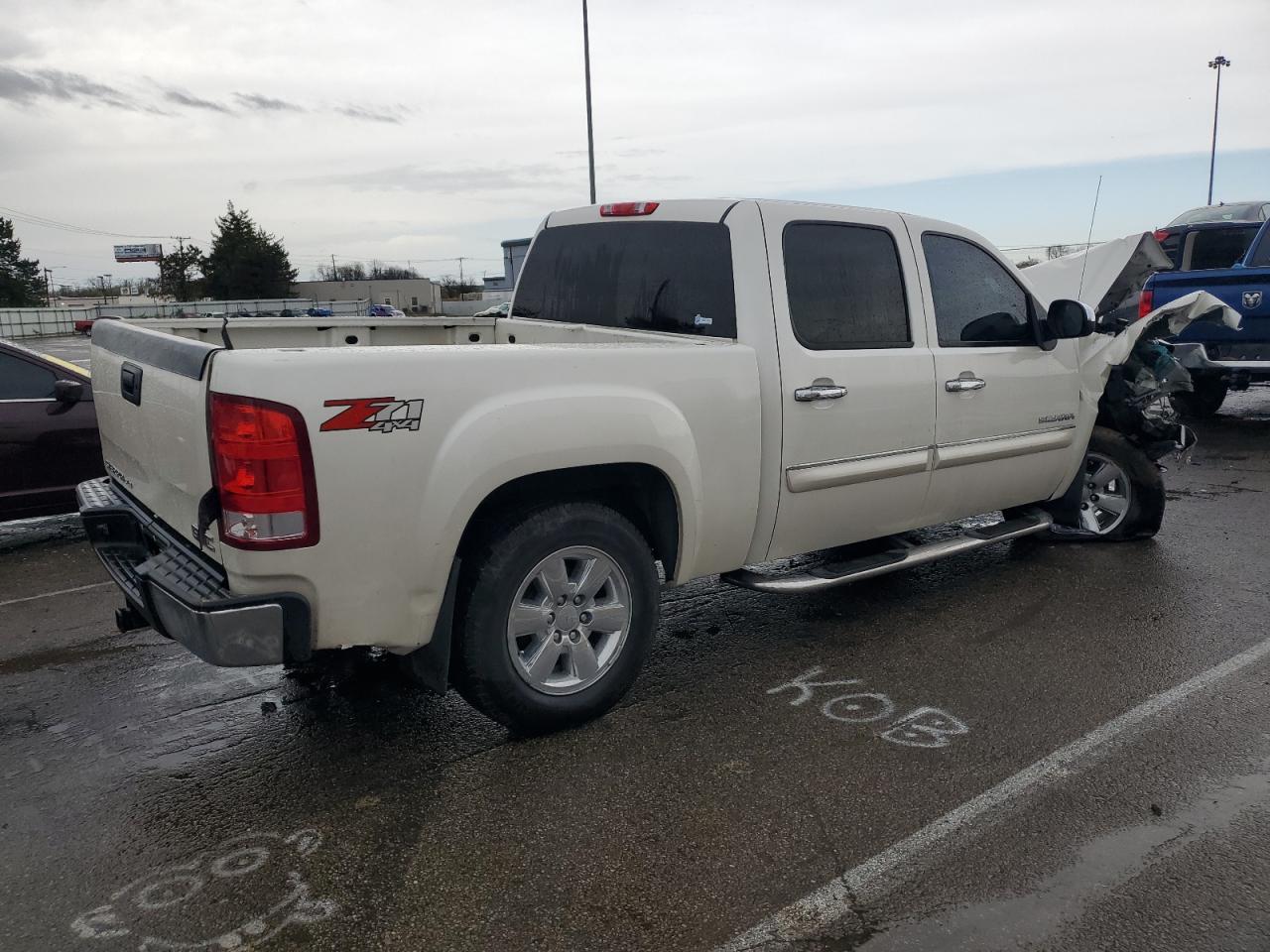 Photo 2 VIN: 3GTP2VE7XCG210455 - GMC SIERRA 