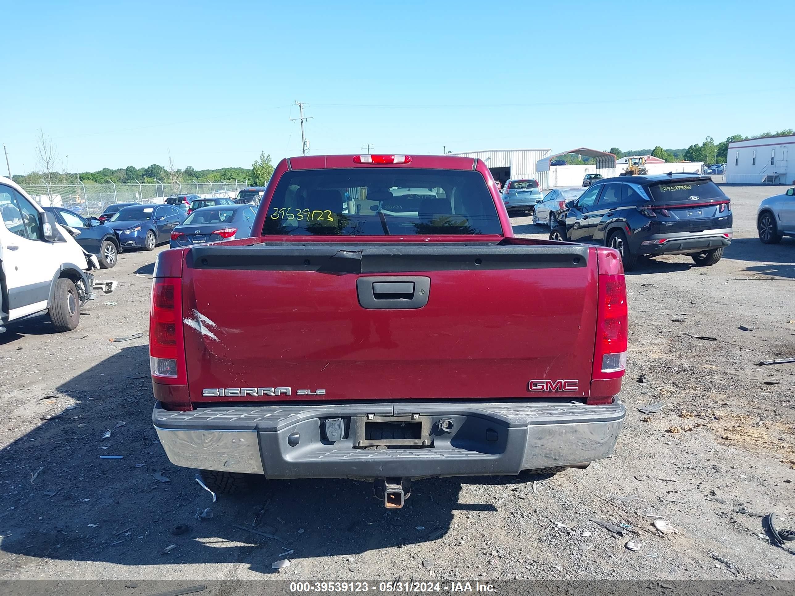 Photo 15 VIN: 3GTP2VE7XDG108929 - GMC SIERRA 