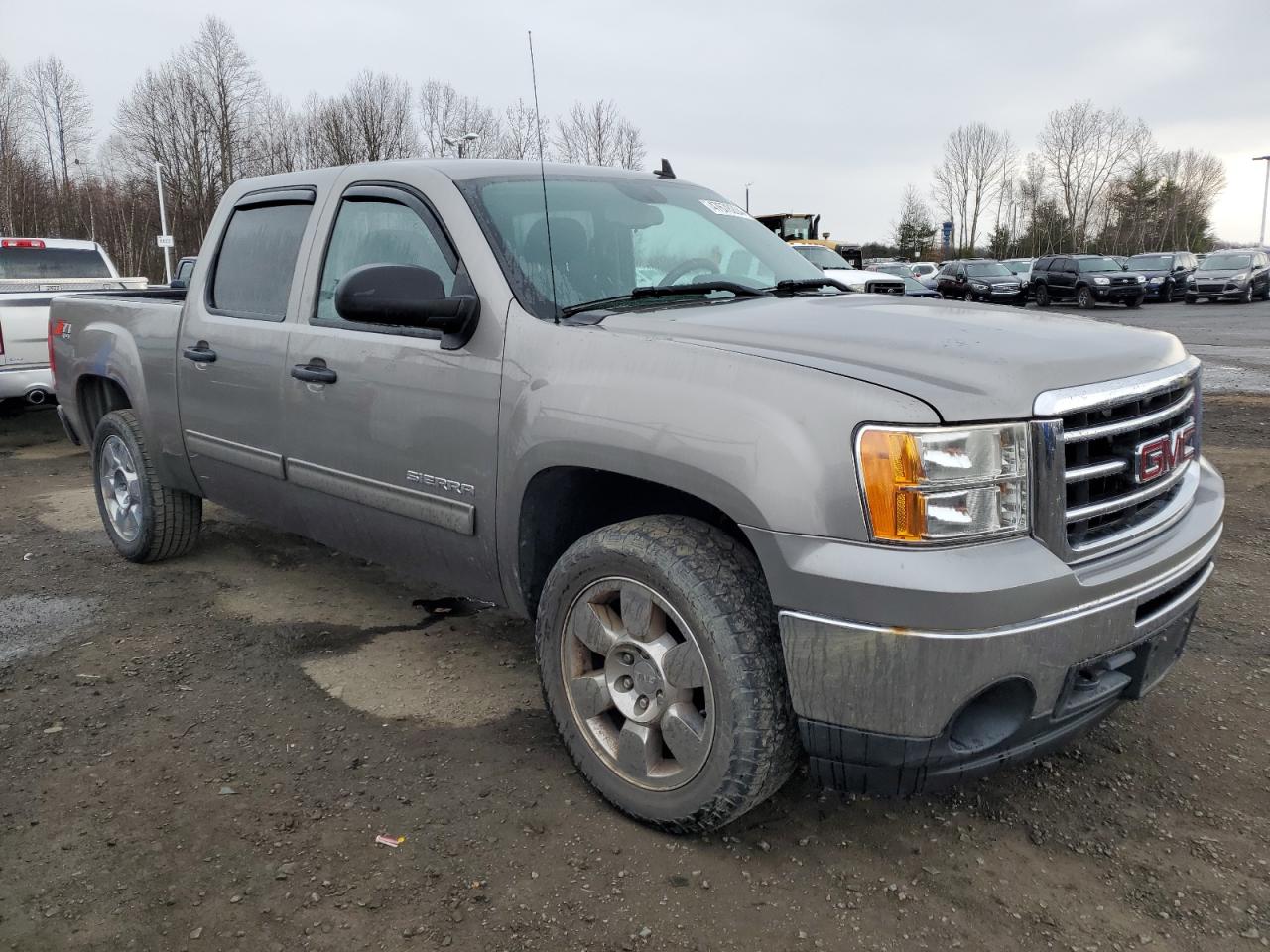 Photo 3 VIN: 3GTP2VE7XDG138495 - GMC SIERRA 