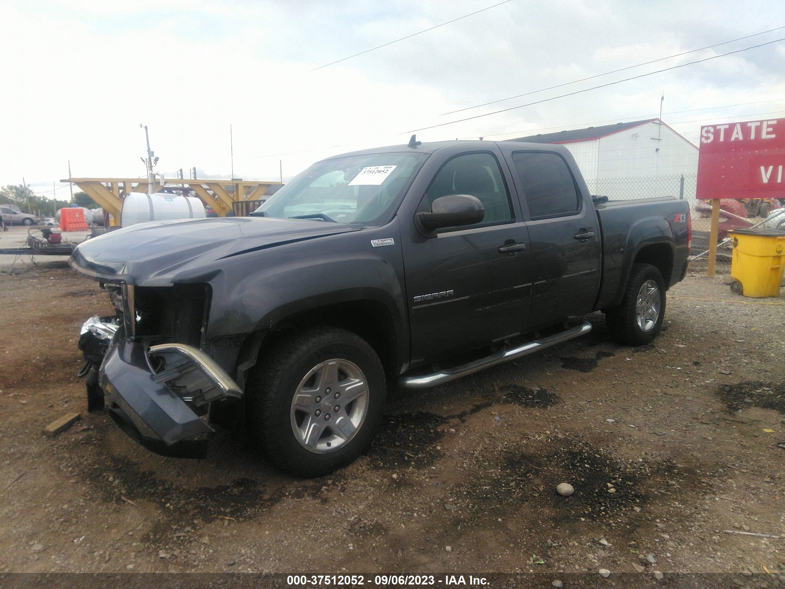 Photo 1 VIN: 3GTP2WE35BG145337 - GMC SIERRA 