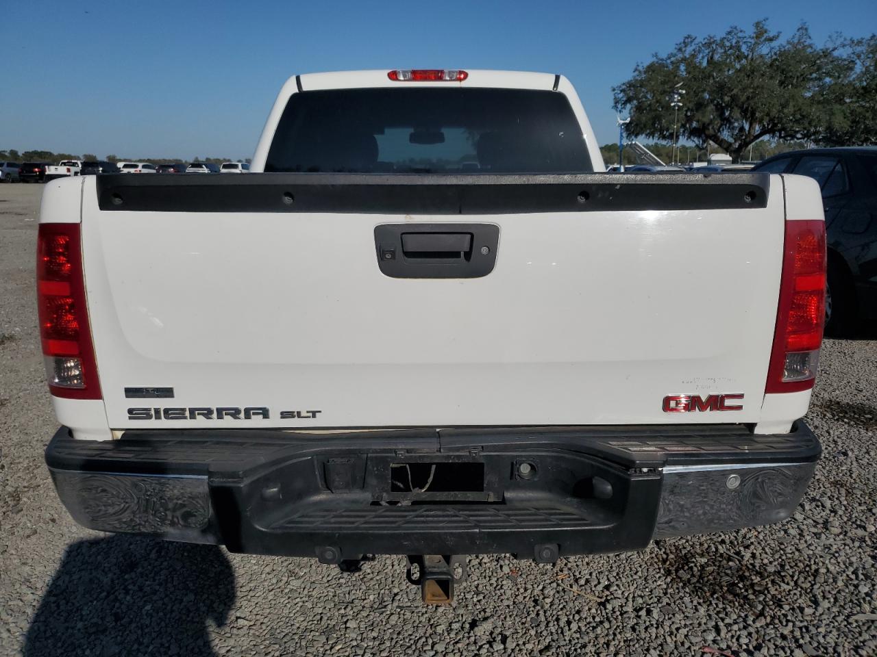 Photo 5 VIN: 3GTP2WE37BG140978 - GMC SIERRA 