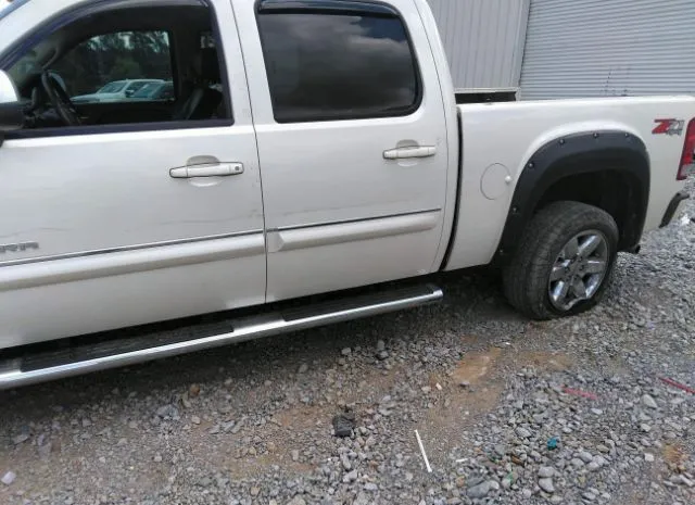 Photo 5 VIN: 3GTP2WE71CG210625 - GMC SIERRA 1500 