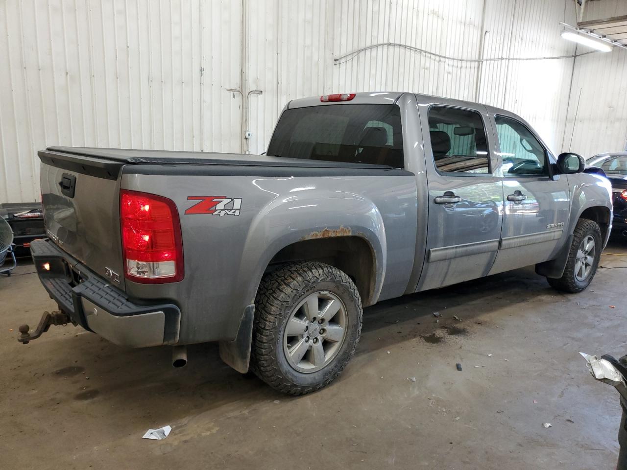 Photo 2 VIN: 3GTP2WE71DG314999 - GMC SIERRA 