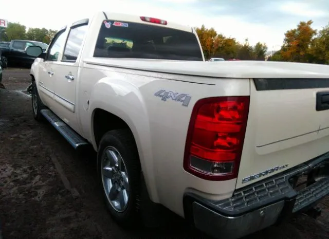 Photo 2 VIN: 3GTP2WE72DG105819 - GMC SIERRA 1500 