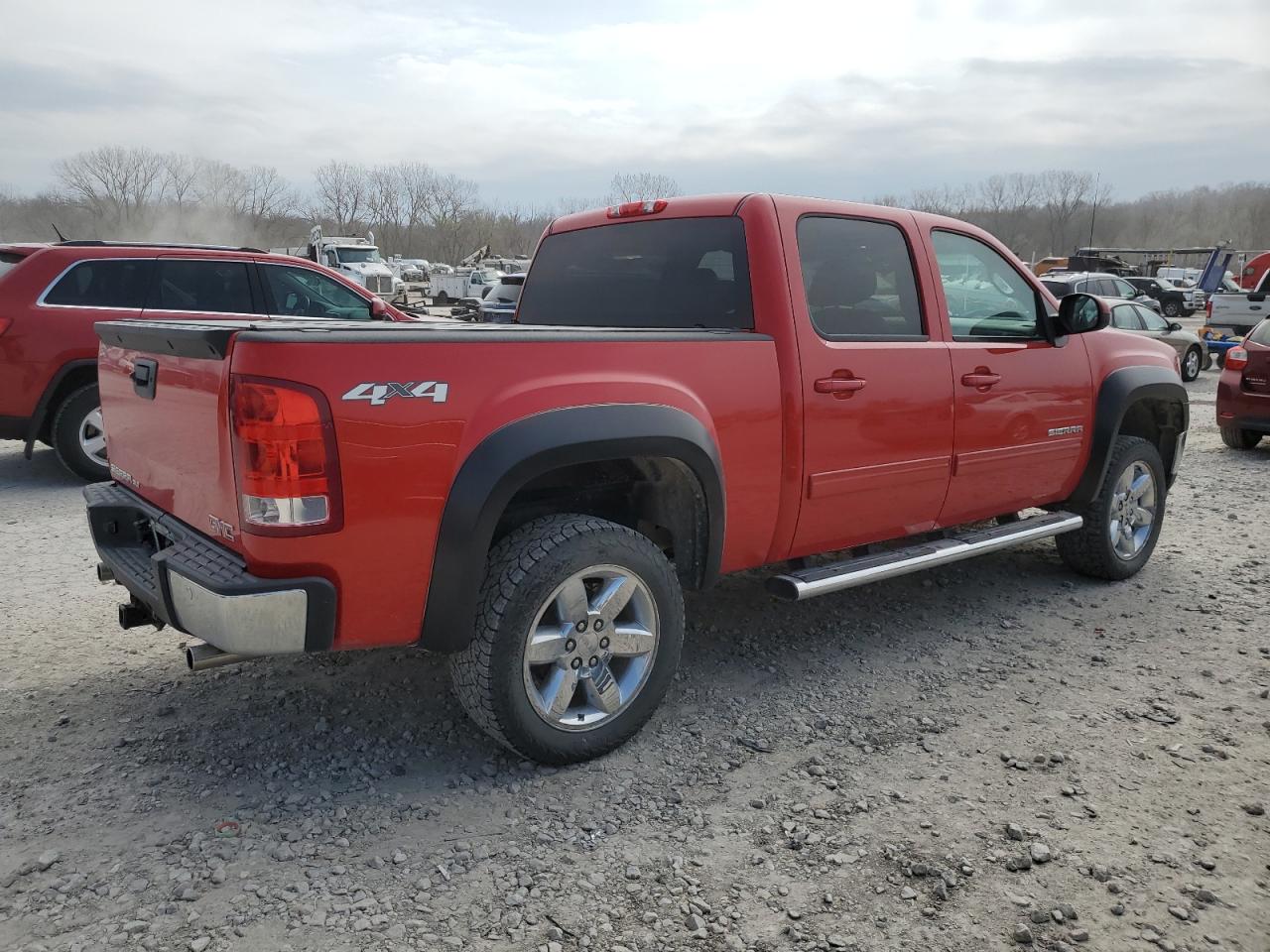 Photo 2 VIN: 3GTP2WE72DG220338 - GMC SIERRA 