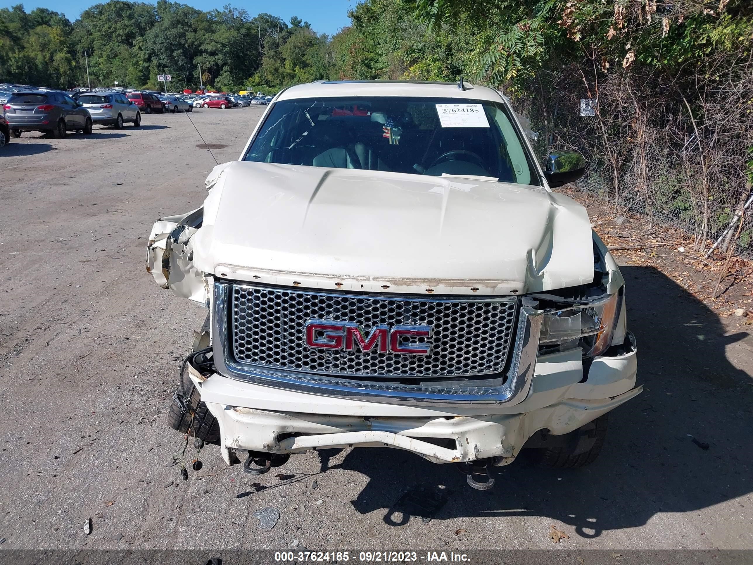 Photo 11 VIN: 3GTP2XE20DG289572 - GMC SIERRA 