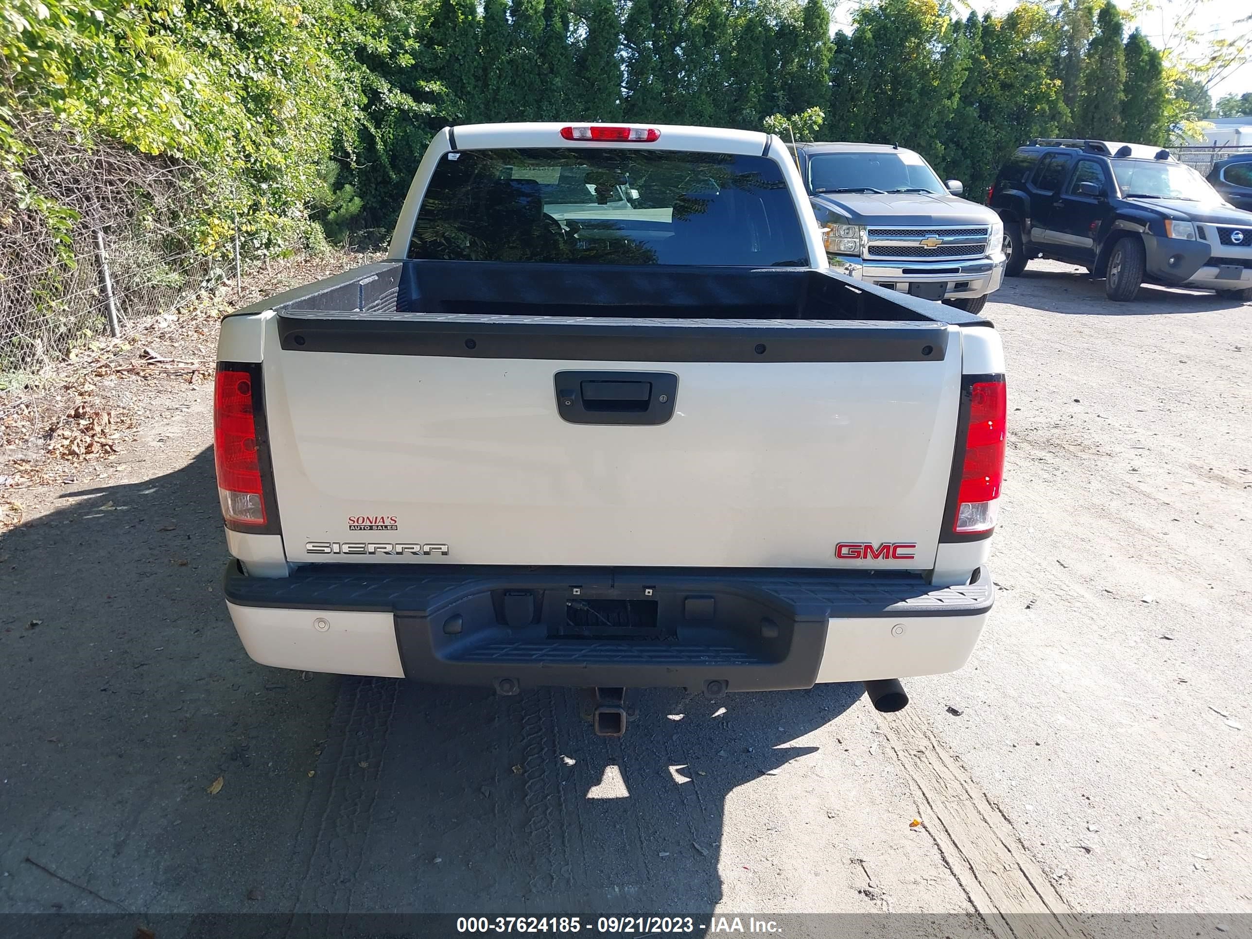 Photo 15 VIN: 3GTP2XE20DG289572 - GMC SIERRA 