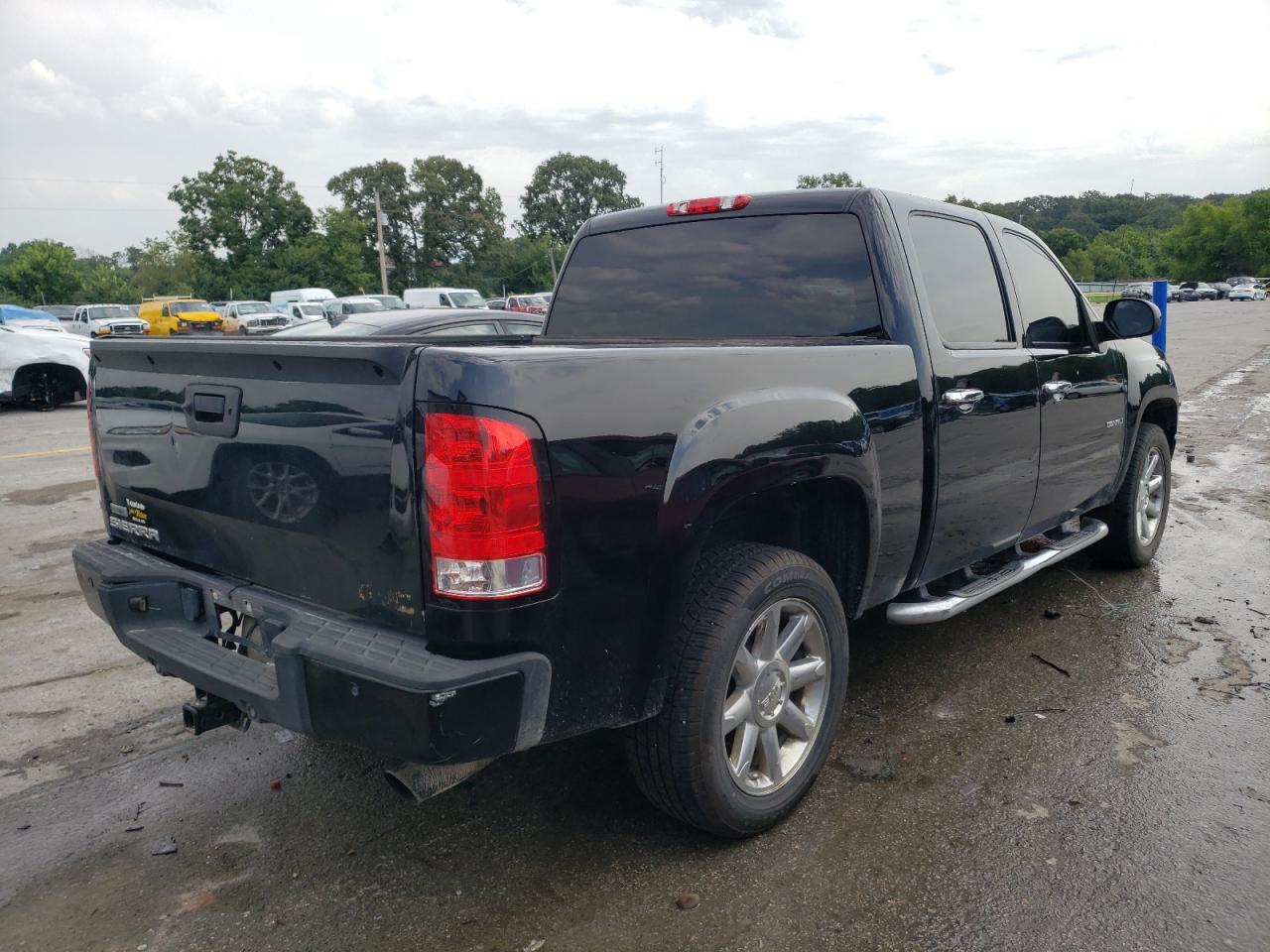 Photo 2 VIN: 3GTP2XE25BG246892 - GMC SIERRA 