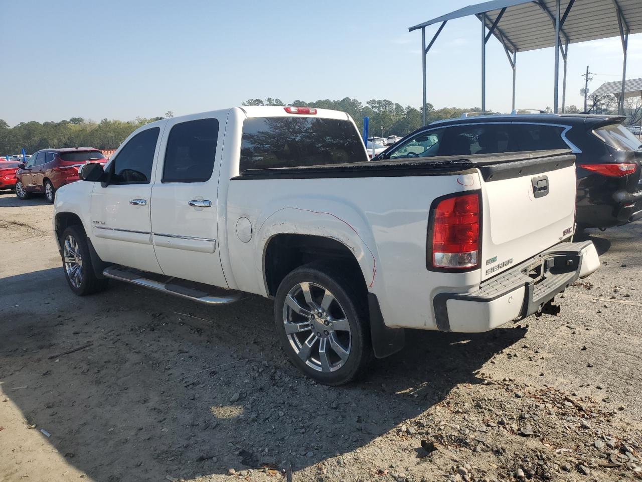 Photo 1 VIN: 3GTP2XE26BG281229 - GMC SIERRA 