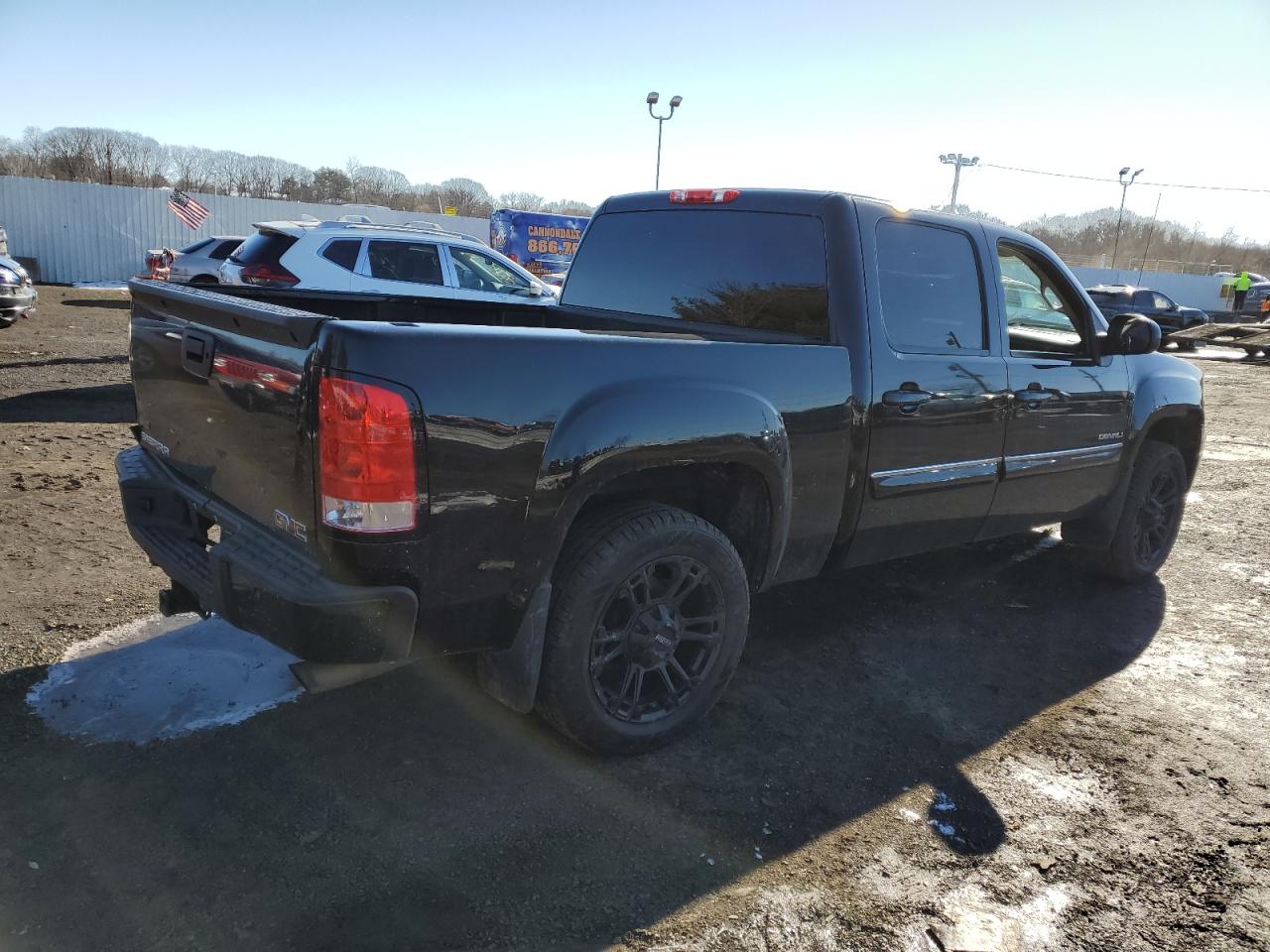 Photo 2 VIN: 3GTP2XE28BG393076 - GMC SIERRA 