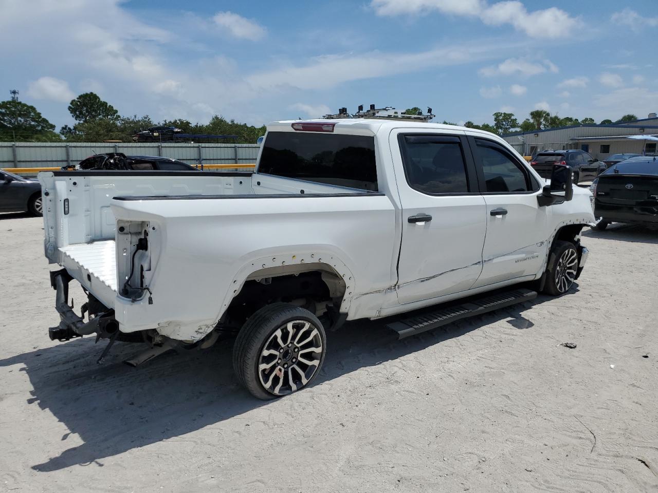 Photo 2 VIN: 3GTP8AEF3MG284803 - GMC SIERRA 