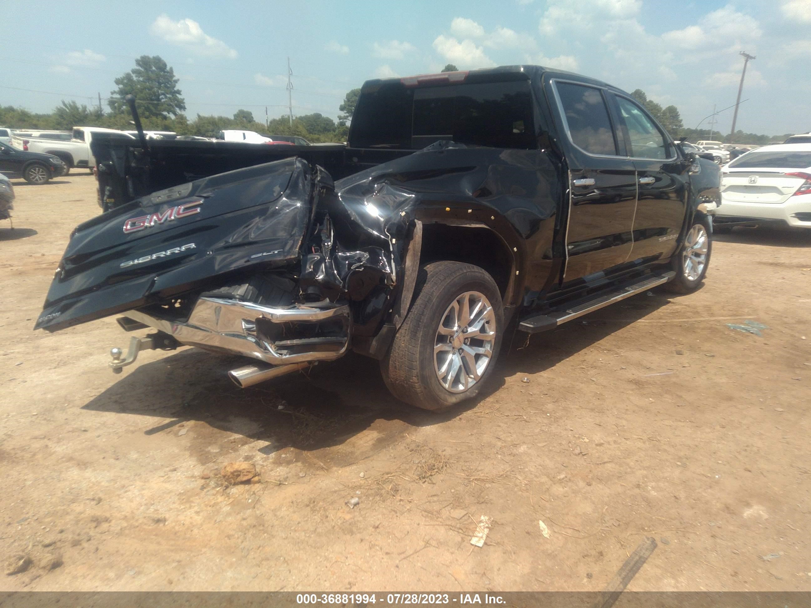 Photo 3 VIN: 3GTP8DED3KG257288 - GMC SIERRA 