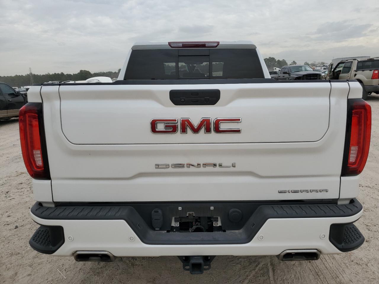 Photo 5 VIN: 3GTP8FED5MG212352 - GMC SIERRA 