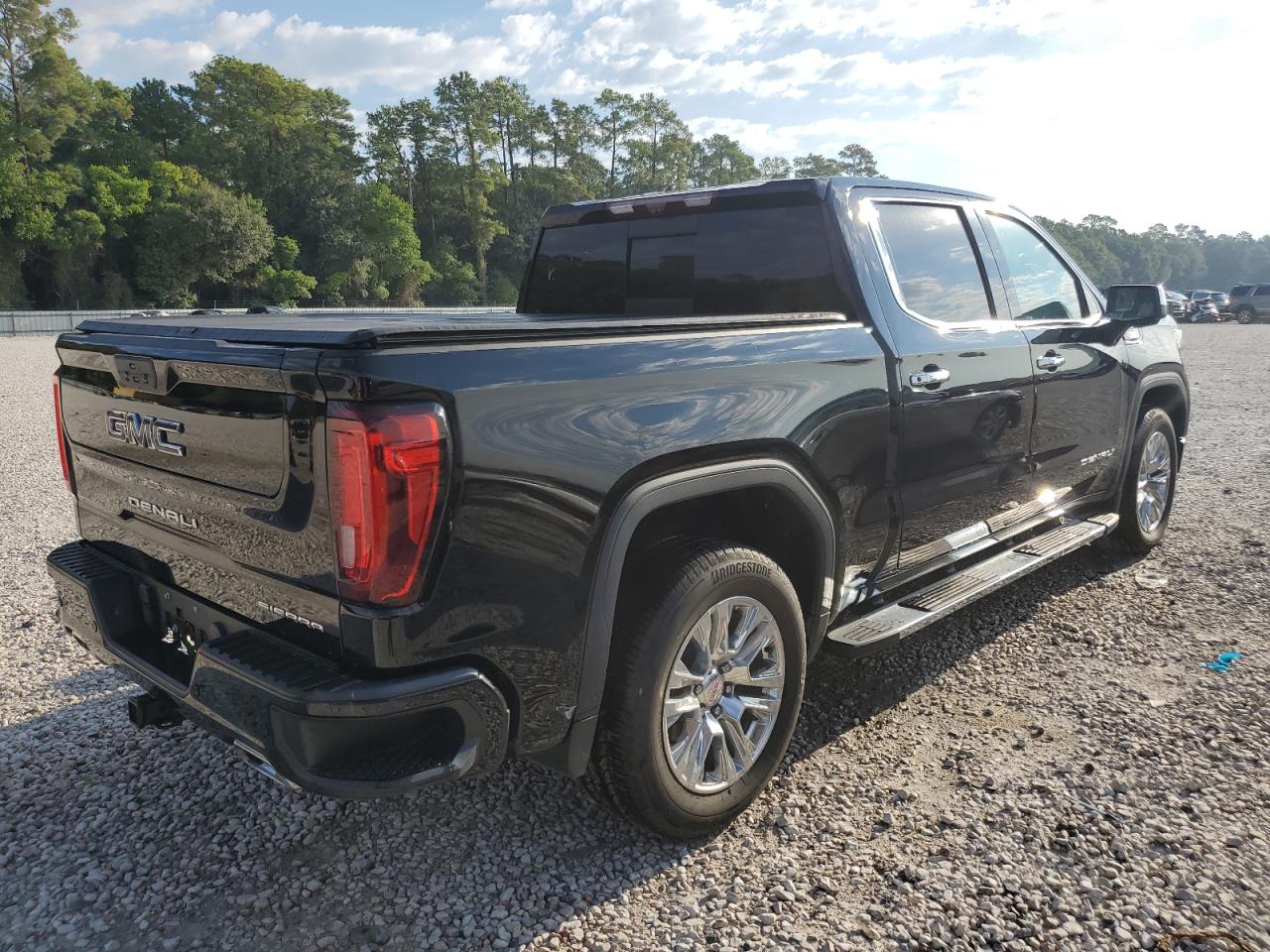 Photo 2 VIN: 3GTP8FET5MG228686 - GMC SIERRA 