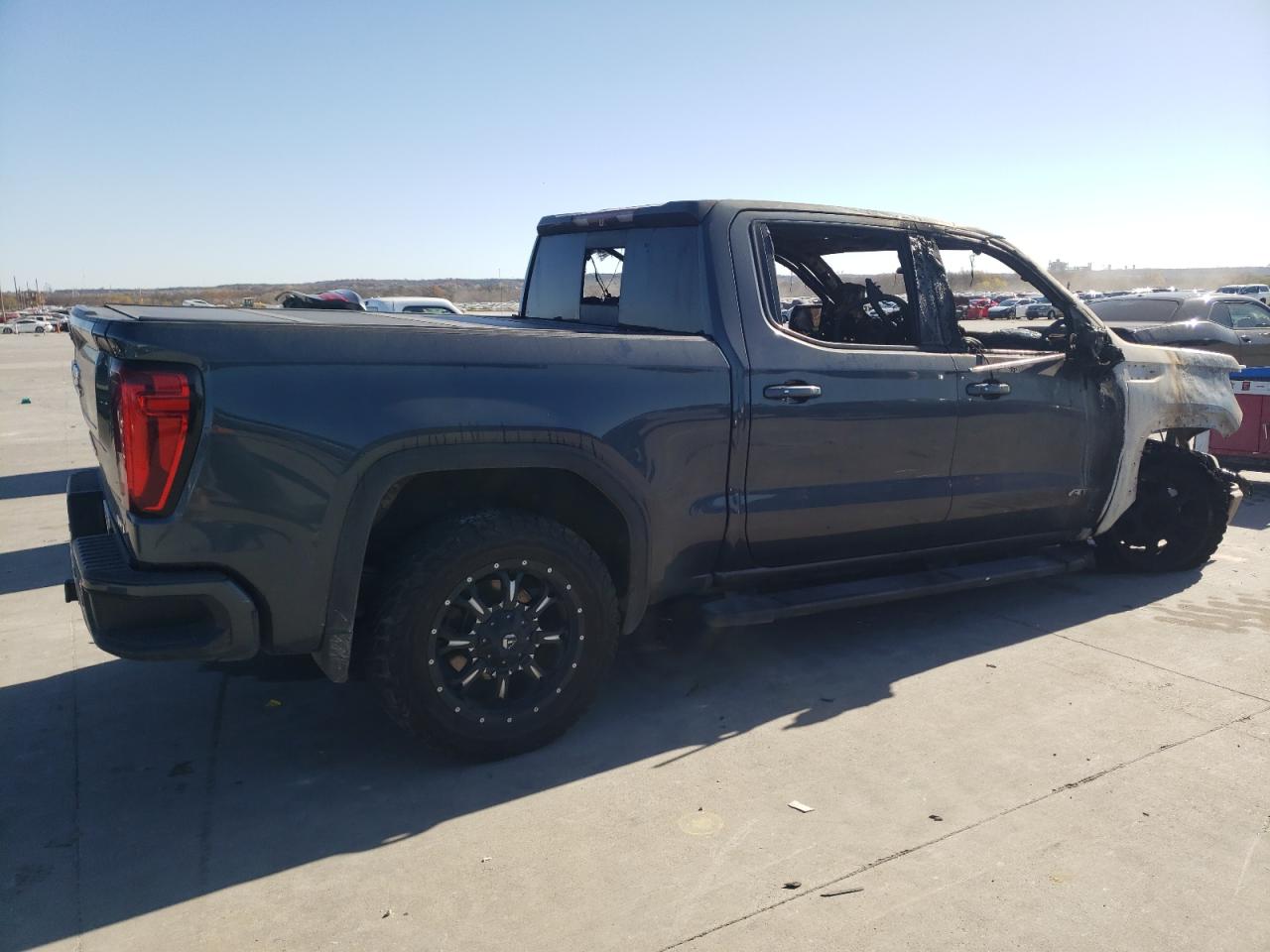 Photo 2 VIN: 3GTP9EED2KG293458 - GMC SIERRA 