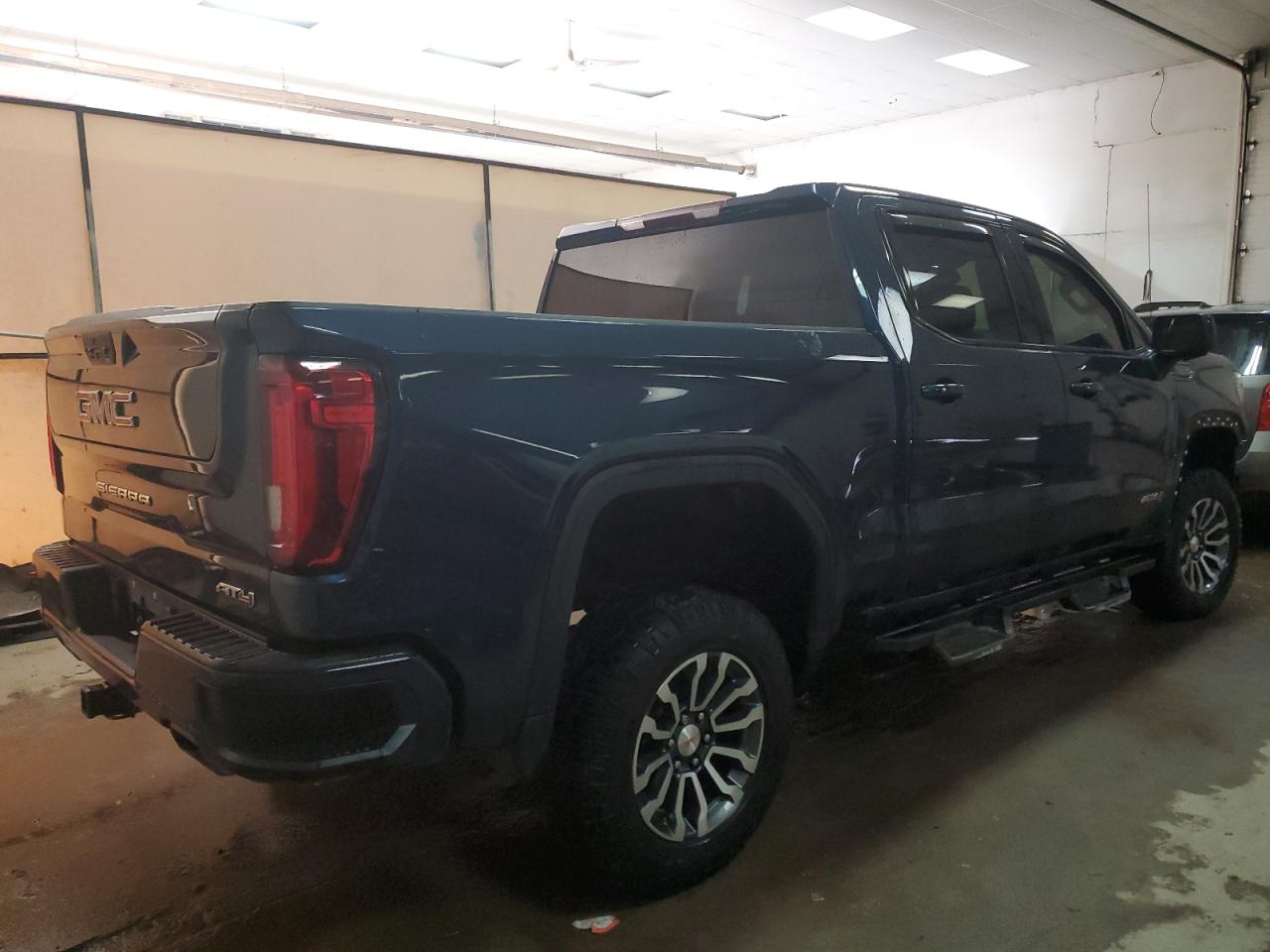 Photo 2 VIN: 3GTP9EED4LG260463 - GMC SIERRA 