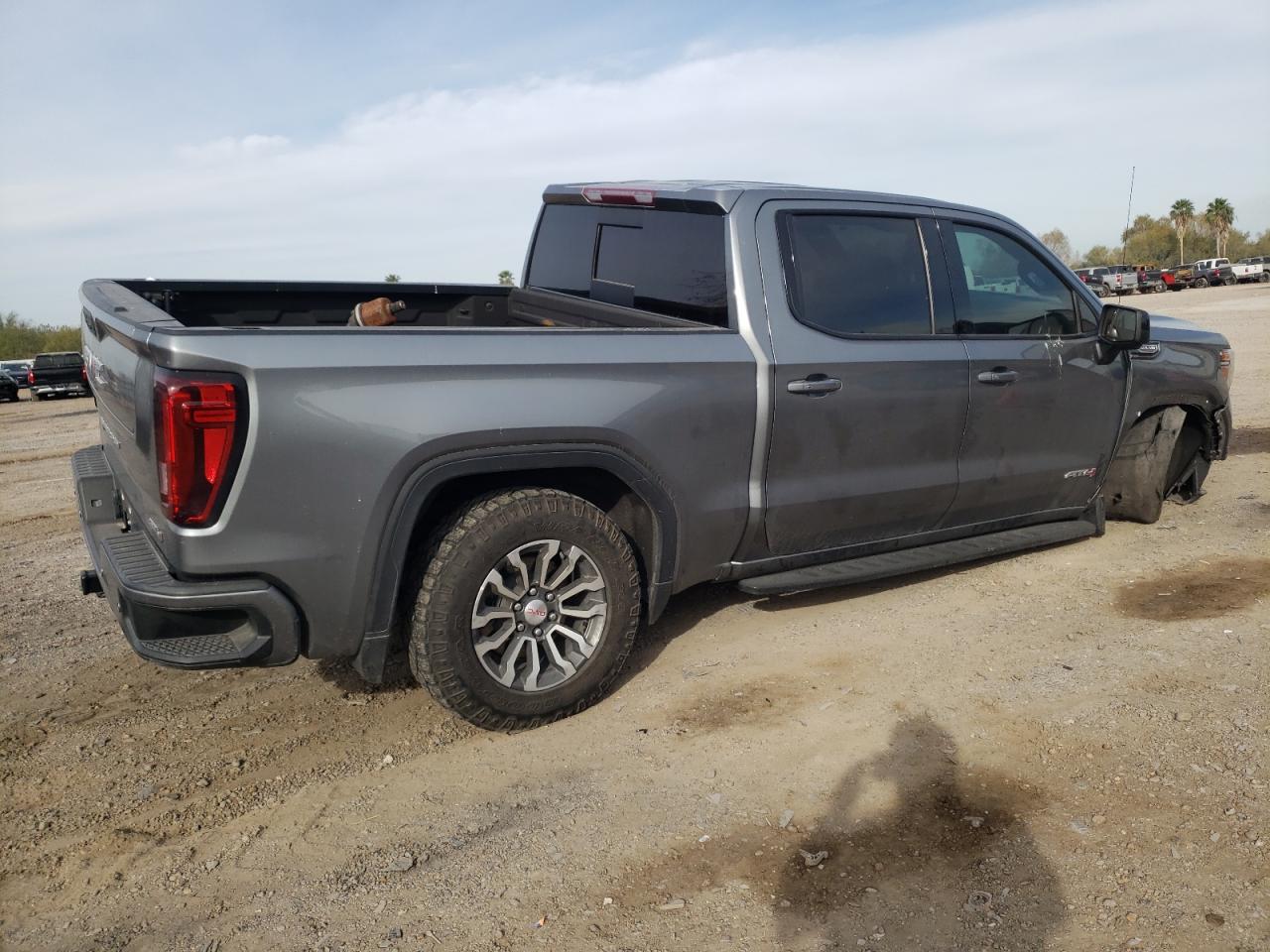 Photo 2 VIN: 3GTP9EED5MG182759 - GMC SIERRA 