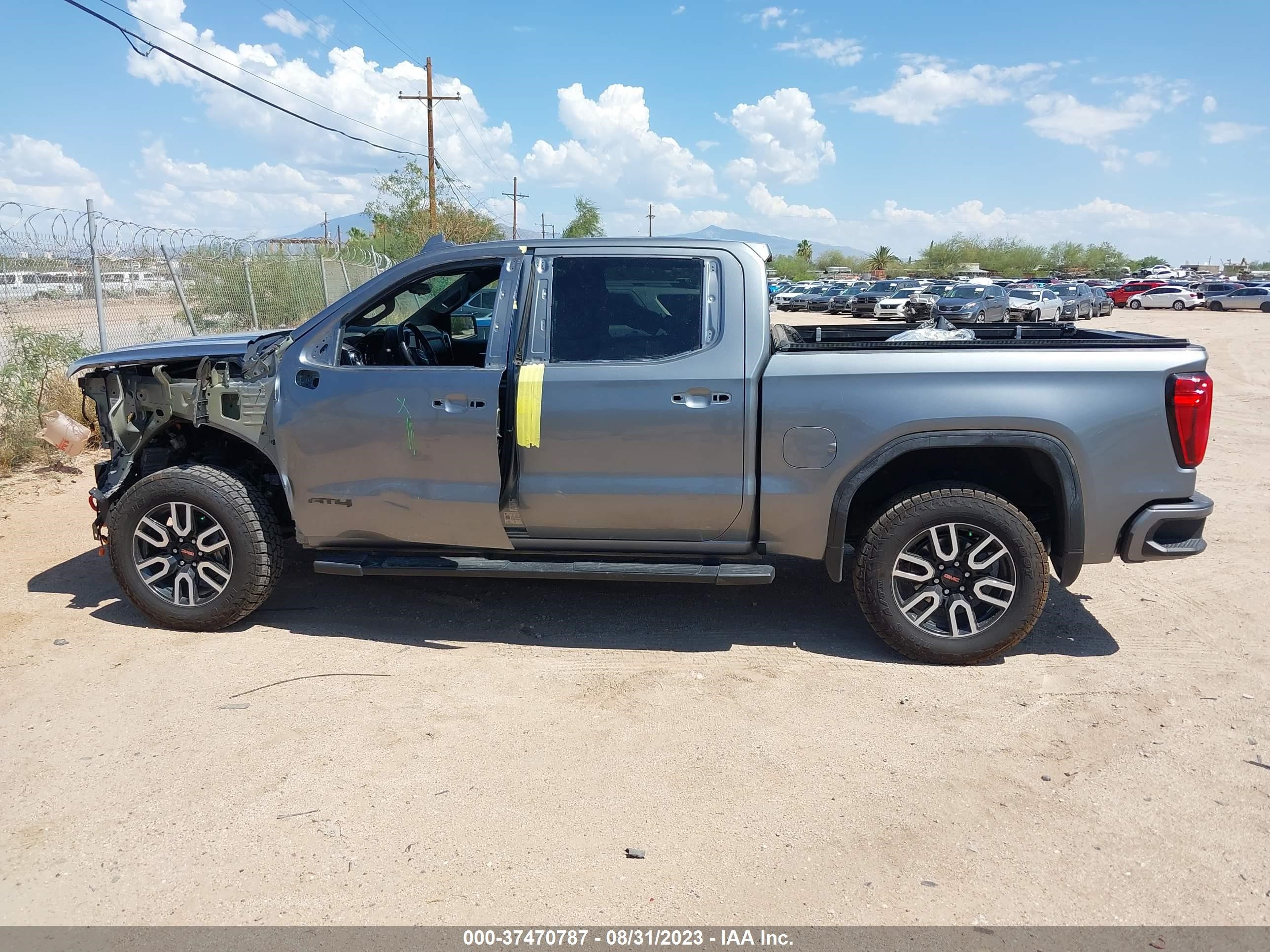 Photo 13 VIN: 3GTP9EEL2LG407323 - GMC SIERRA 