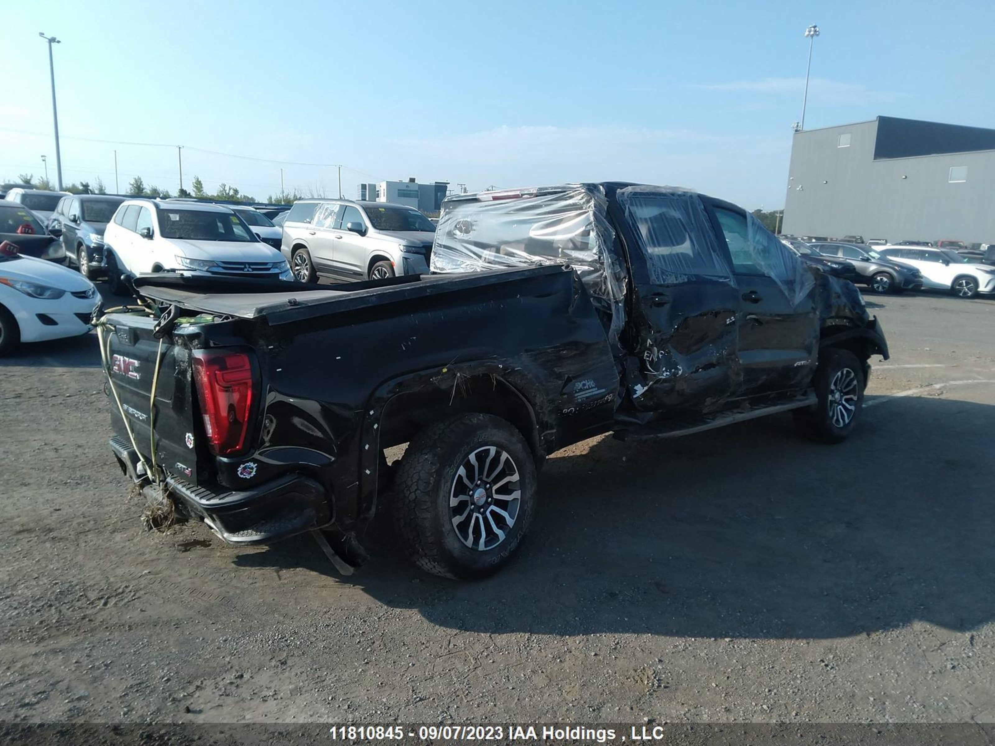 Photo 3 VIN: 3GTP9EEL5NG218362 - GMC SIERRA 