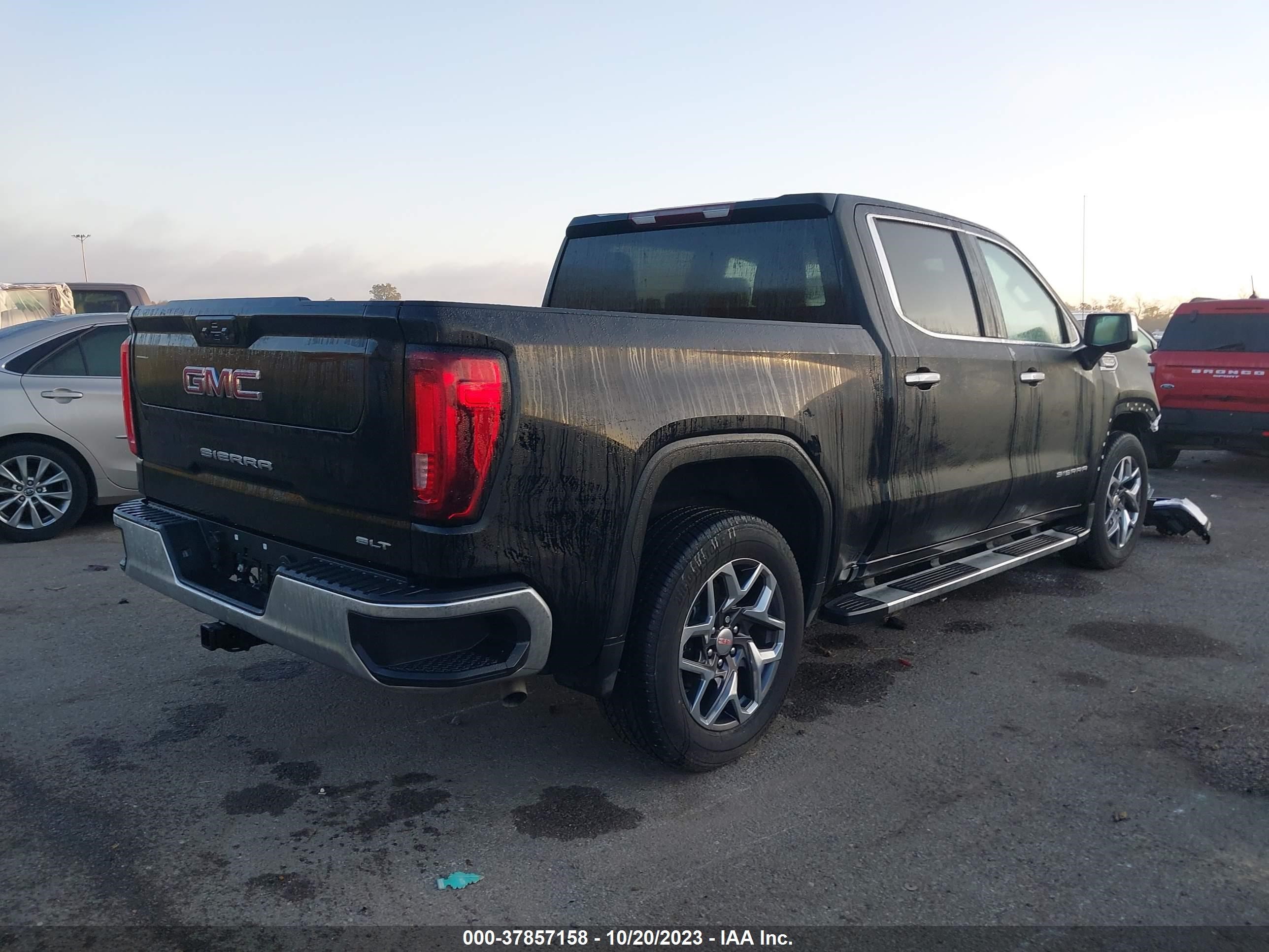 Photo 3 VIN: 3GTPHDED4NG595660 - GMC SIERRA 