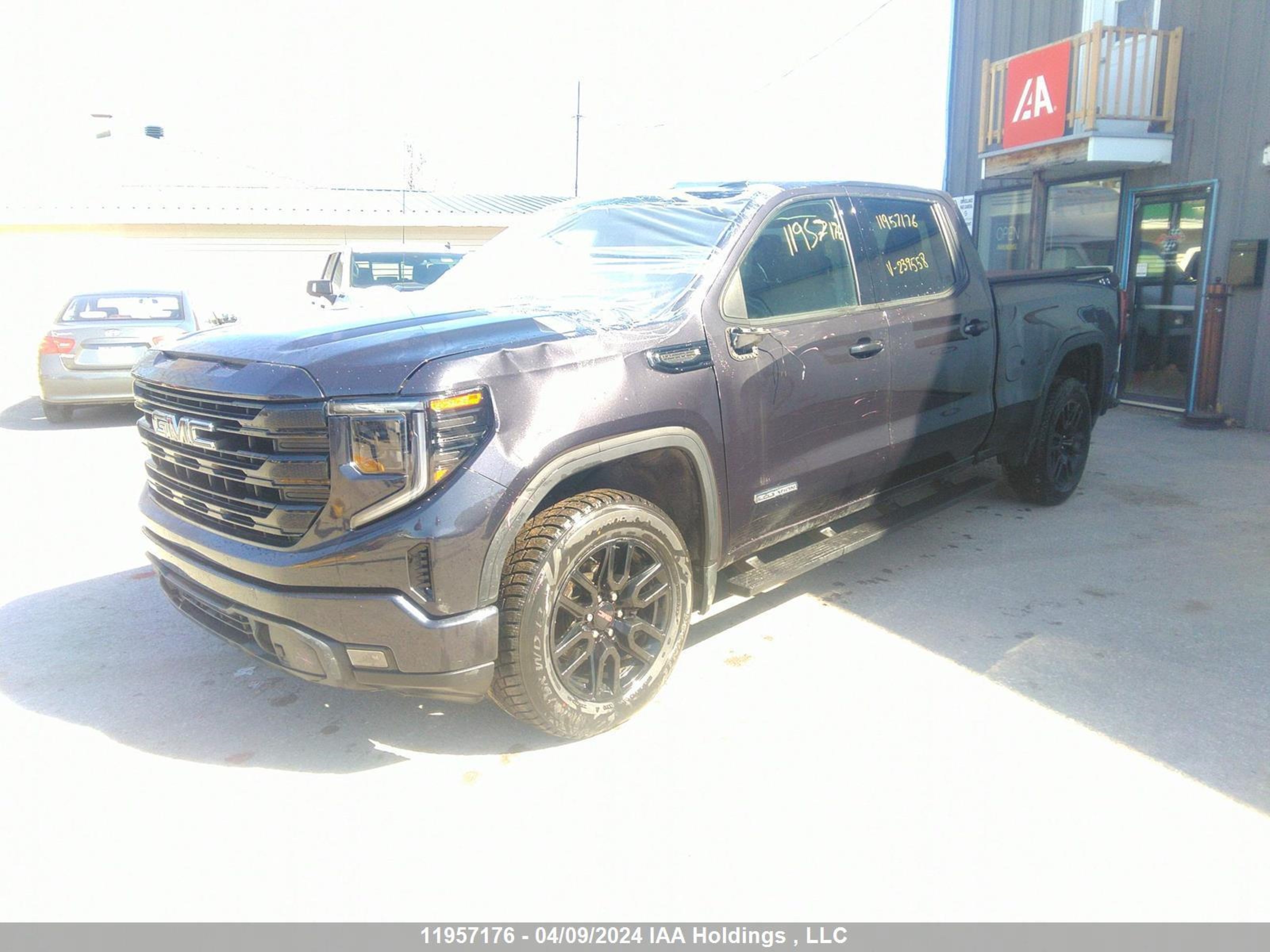 Photo 1 VIN: 3GTPUCEKXPG239558 - GMC SIERRA 