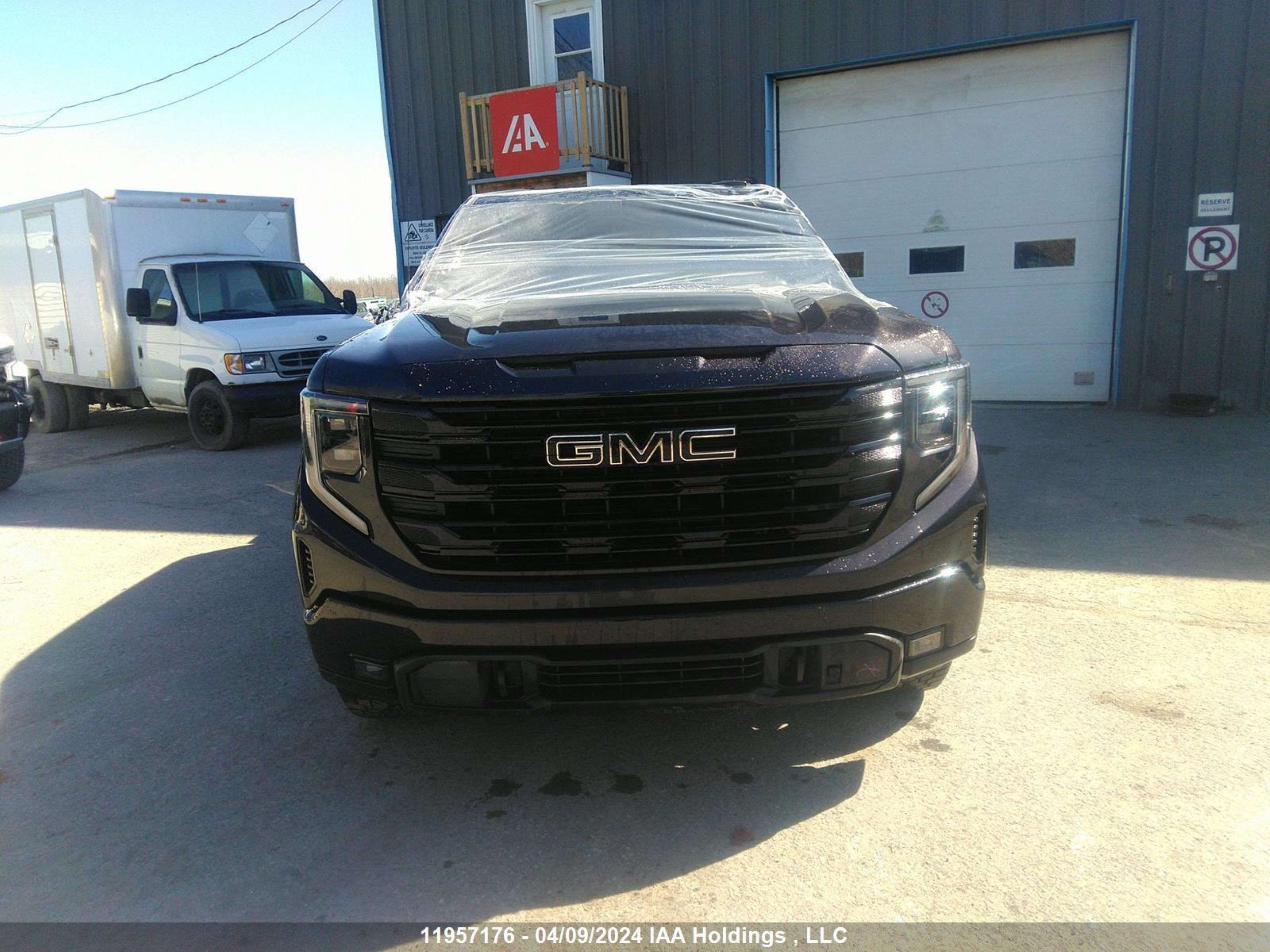 Photo 12 VIN: 3GTPUCEKXPG239558 - GMC SIERRA 