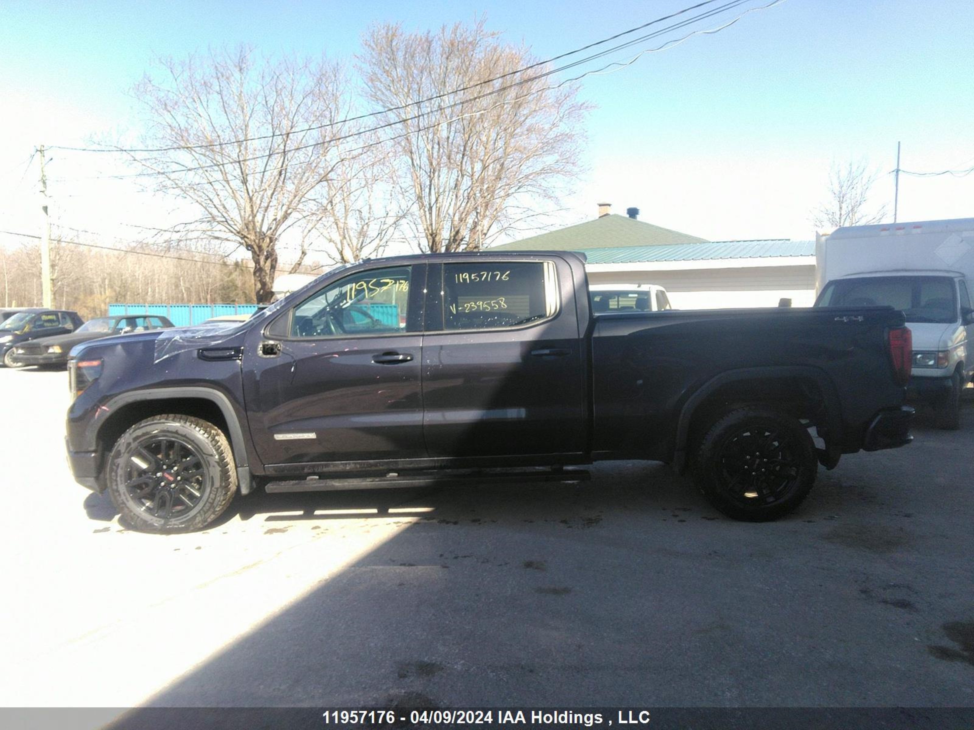 Photo 14 VIN: 3GTPUCEKXPG239558 - GMC SIERRA 