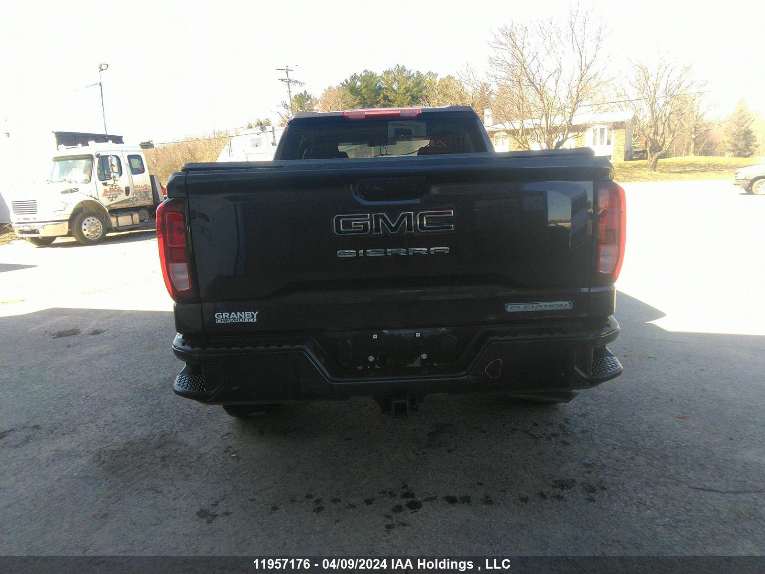 Photo 16 VIN: 3GTPUCEKXPG239558 - GMC SIERRA 