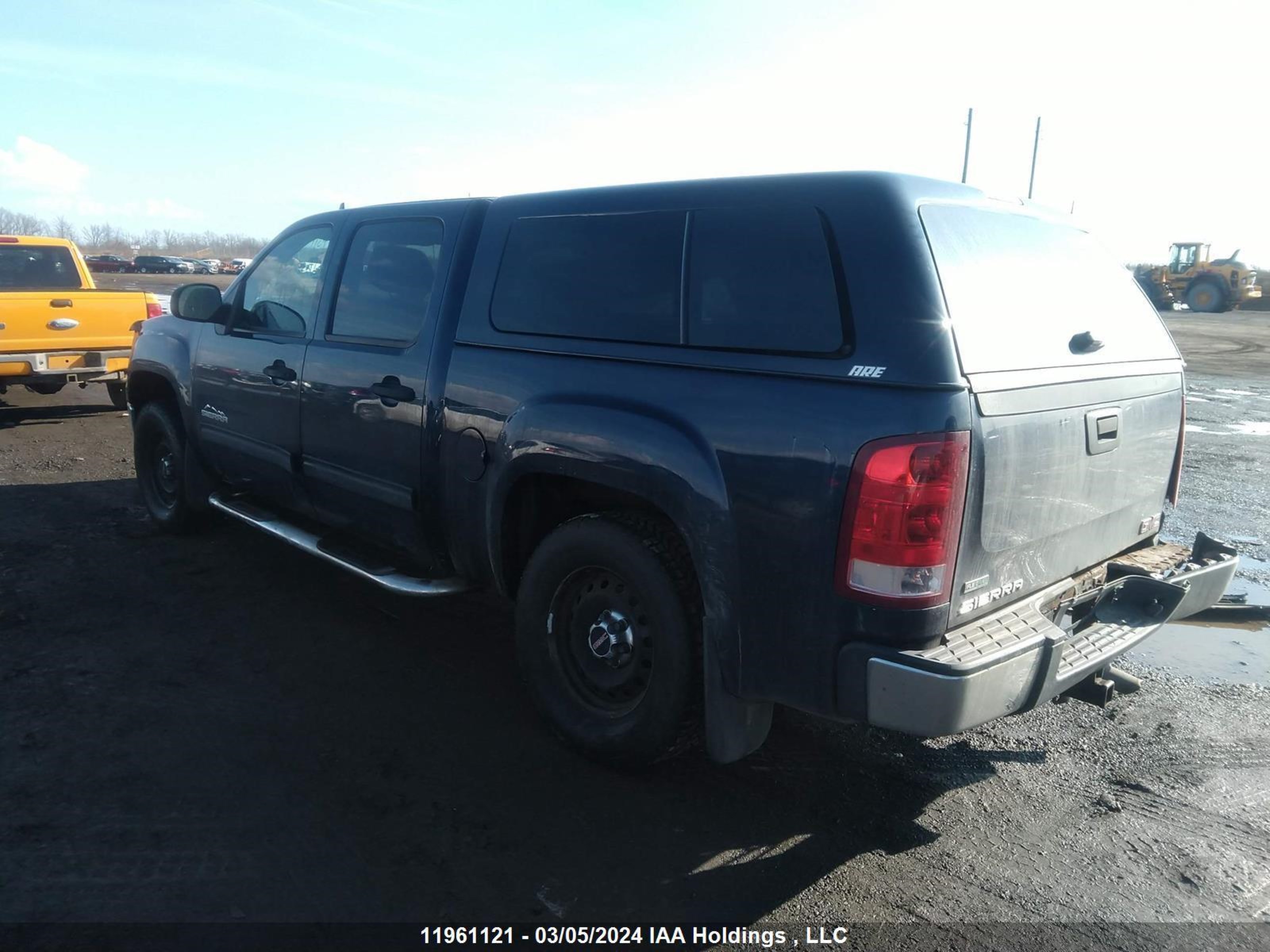 Photo 2 VIN: 3GTRCUEA9AG195133 - GMC SIERRA 