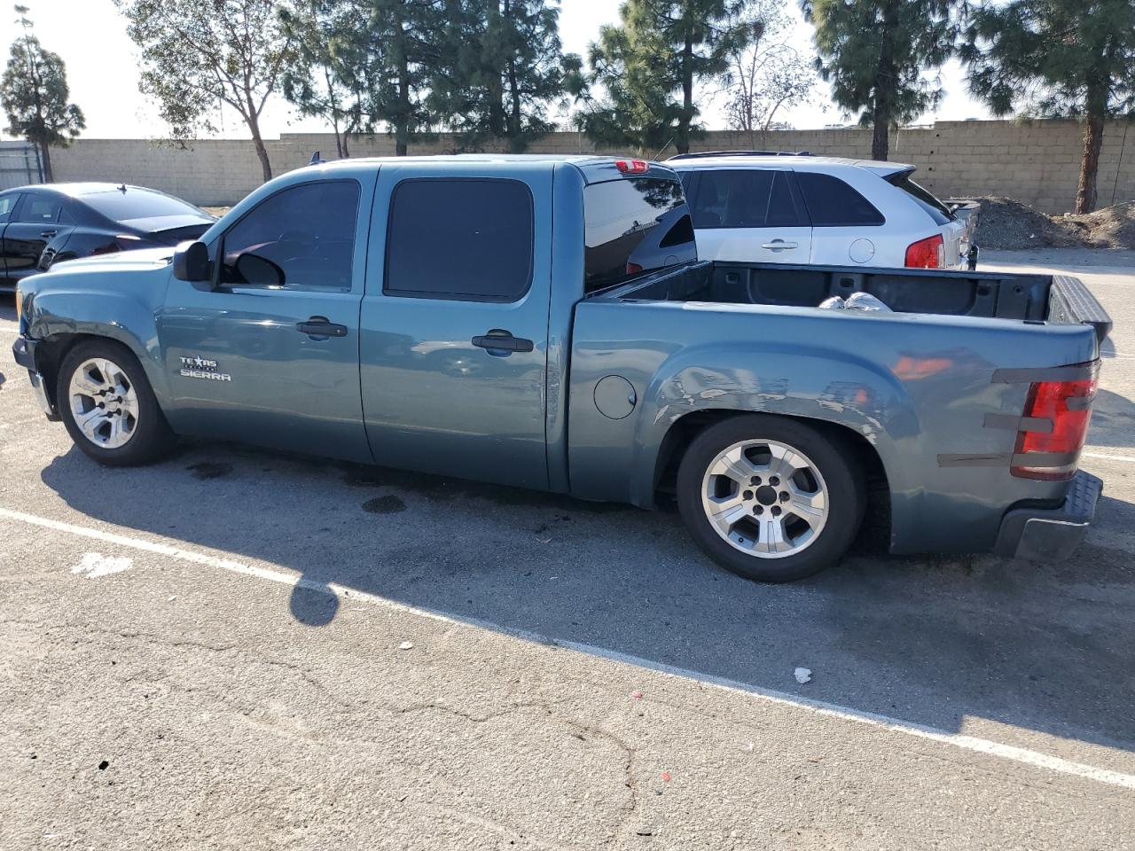 Photo 1 VIN: 3GTRCVE04AG154597 - GMC SIERRA 