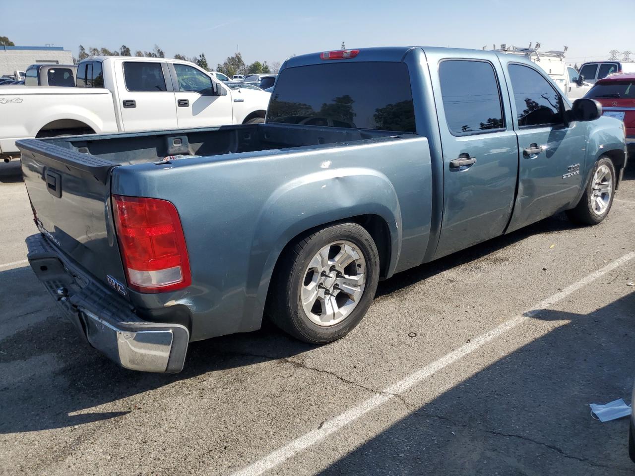 Photo 2 VIN: 3GTRCVE04AG154597 - GMC SIERRA 