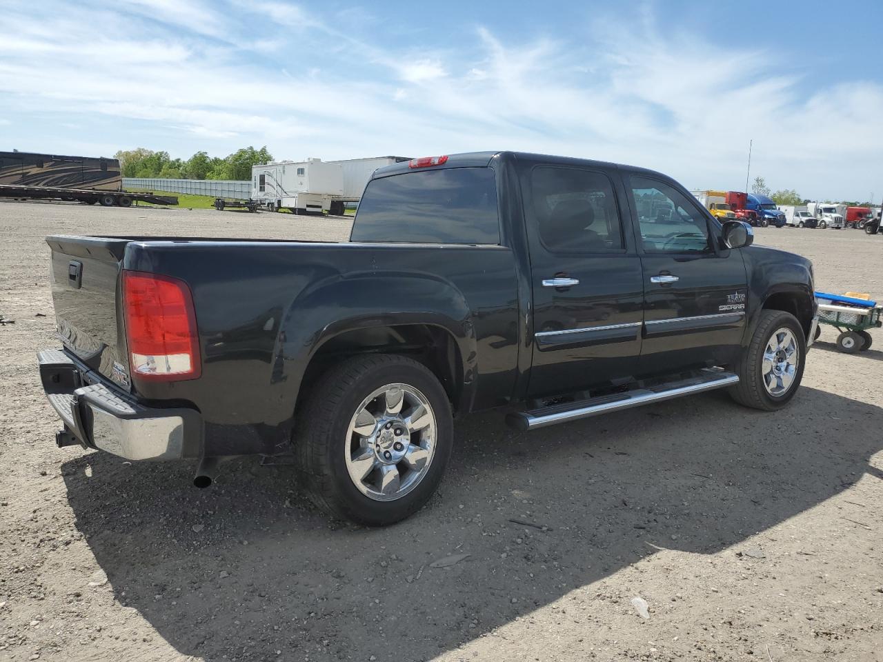 Photo 2 VIN: 3GTRCVE08AG155459 - GMC SIERRA 