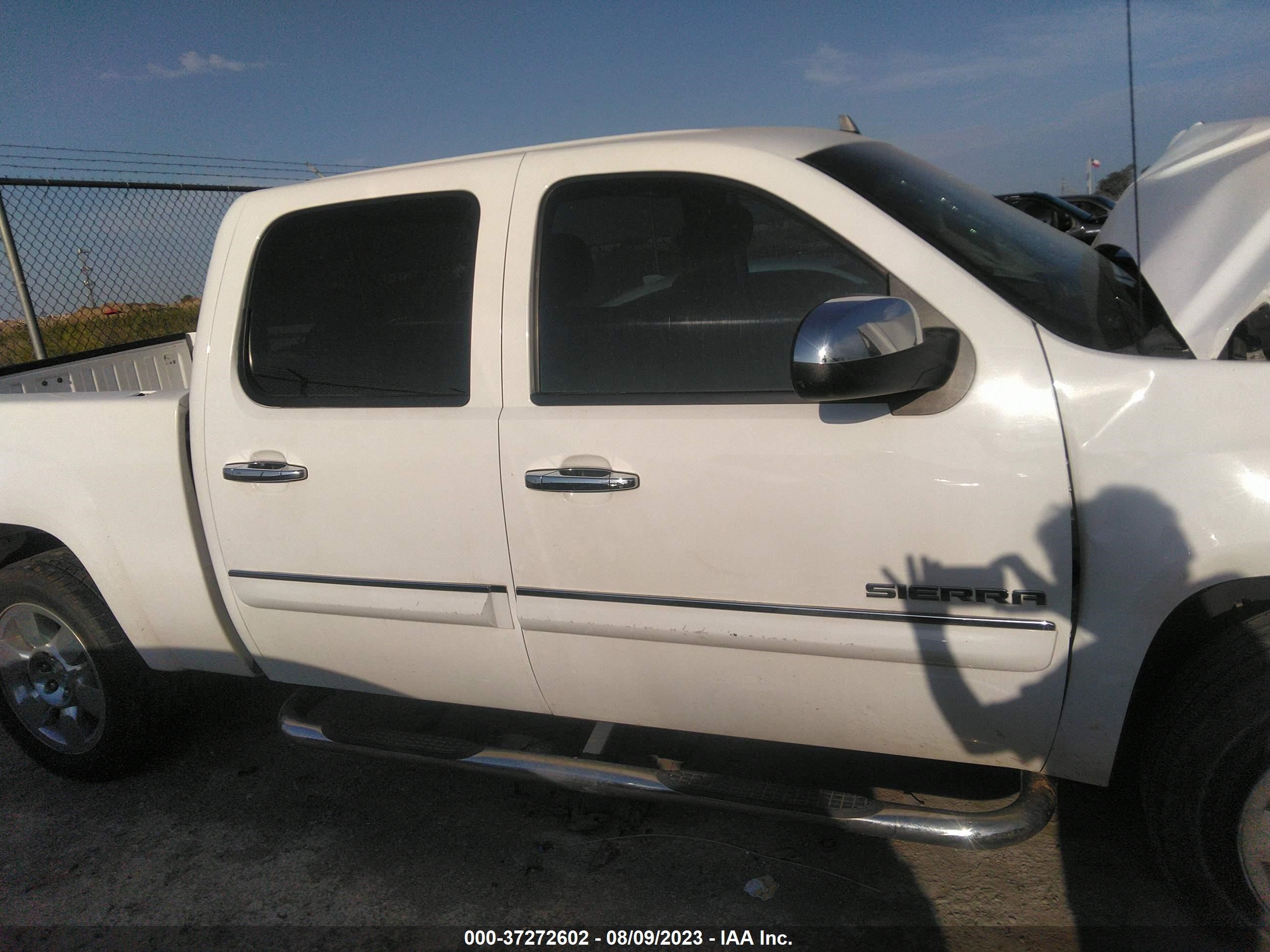 Photo 12 VIN: 3GTRCVE08AG254136 - GMC SIERRA 