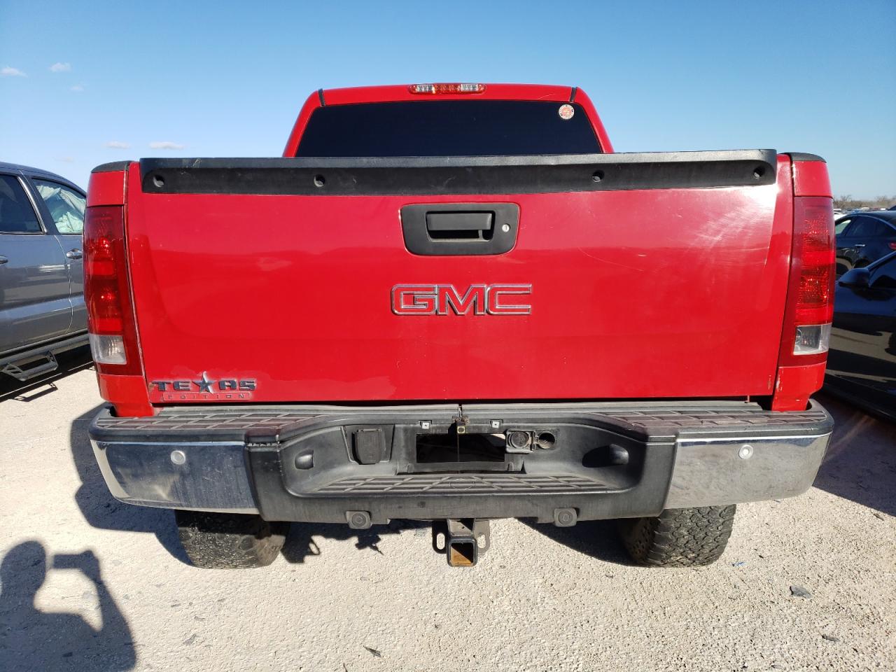 Photo 5 VIN: 3GTRCVE0XAG214625 - GMC SIERRA 