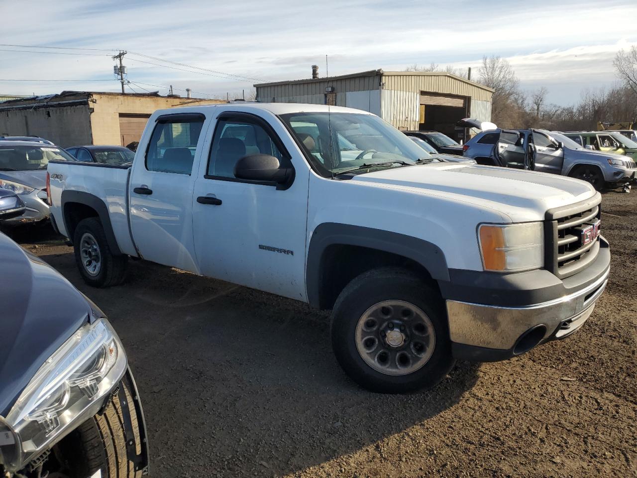 Photo 3 VIN: 3GTRKTE32AG230593 - GMC SIERRA 