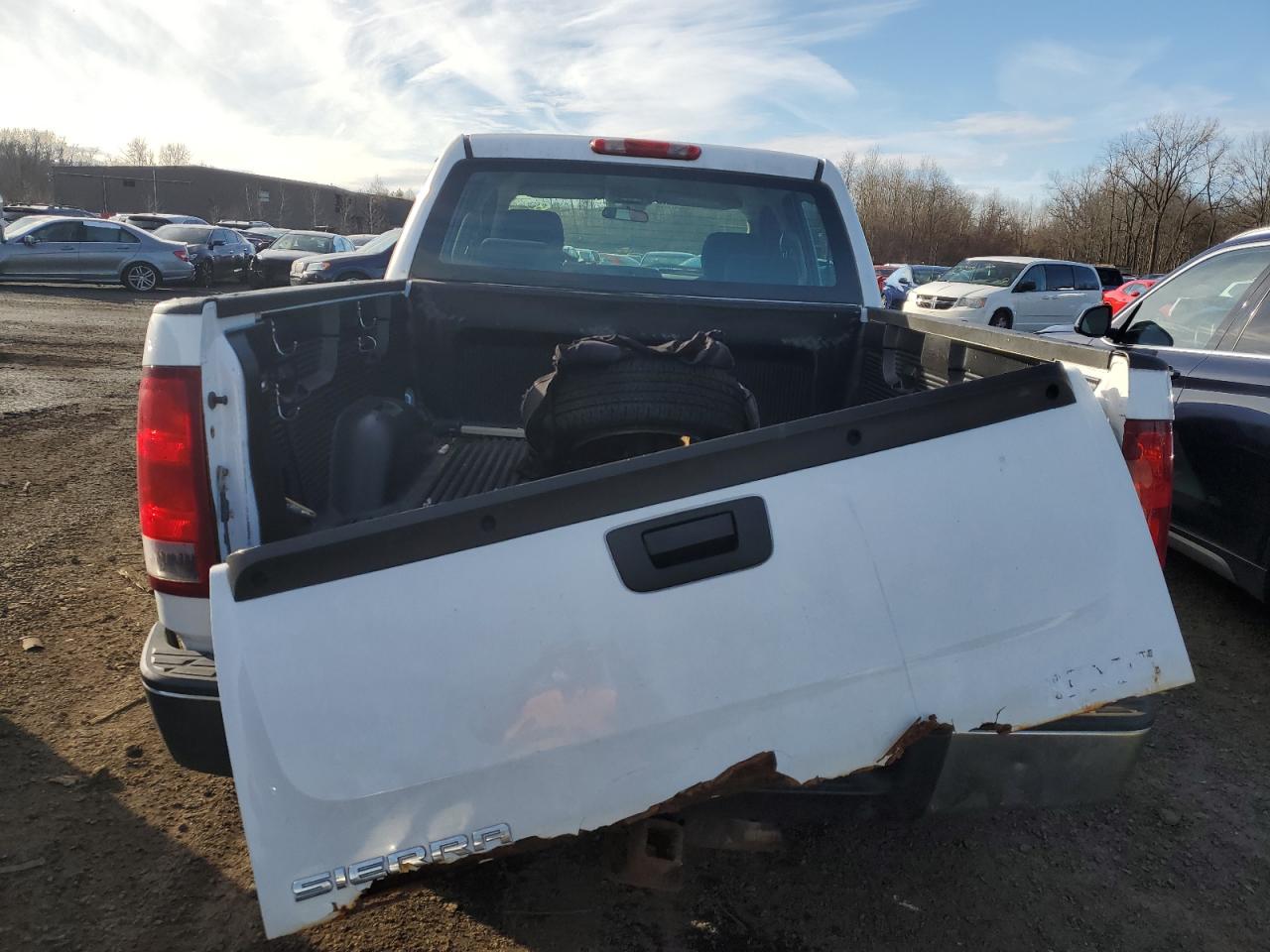 Photo 5 VIN: 3GTRKTE32AG230593 - GMC SIERRA 