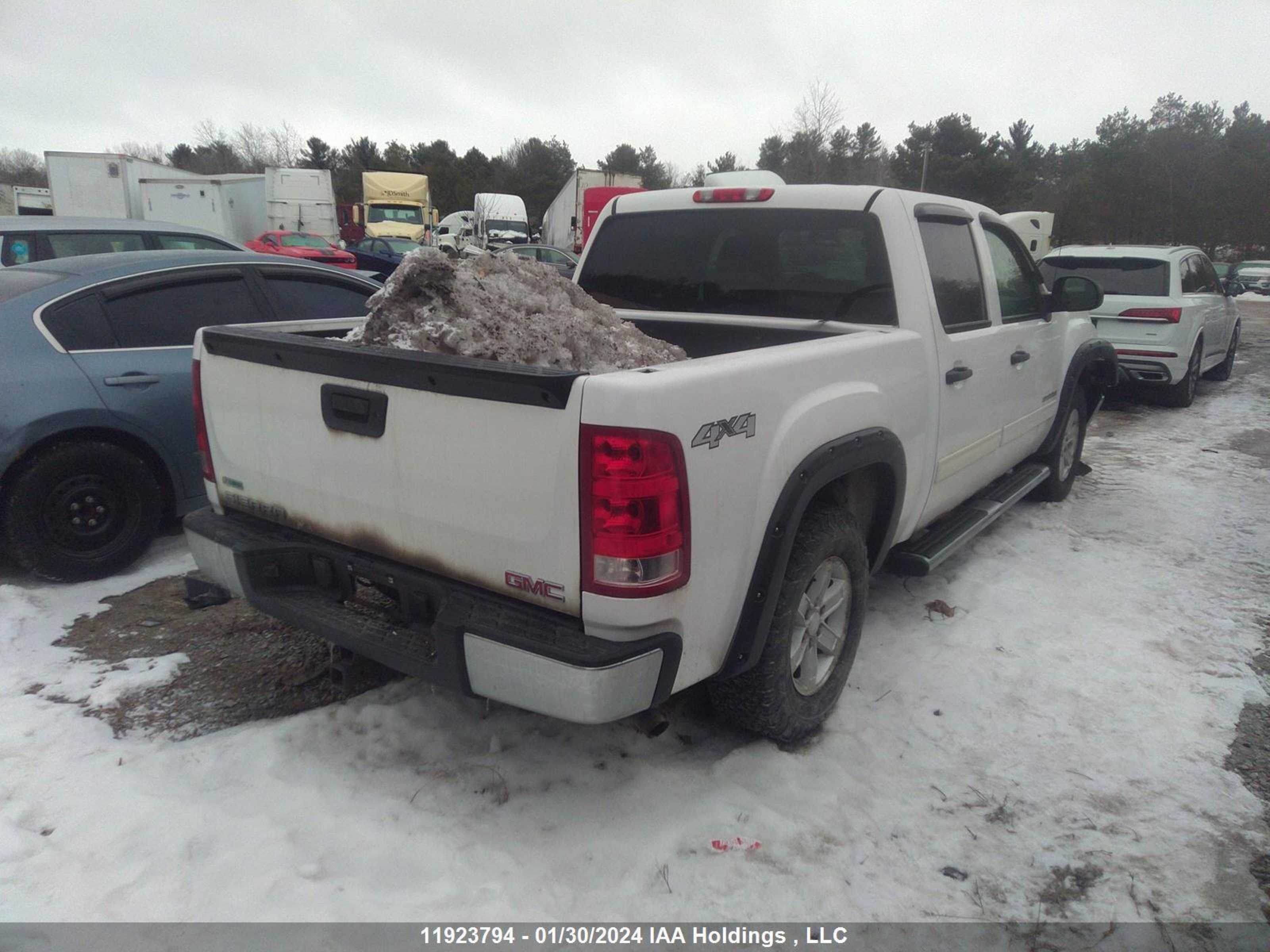 Photo 3 VIN: 3GTRKUEA2AG134676 - GMC SIERRA 