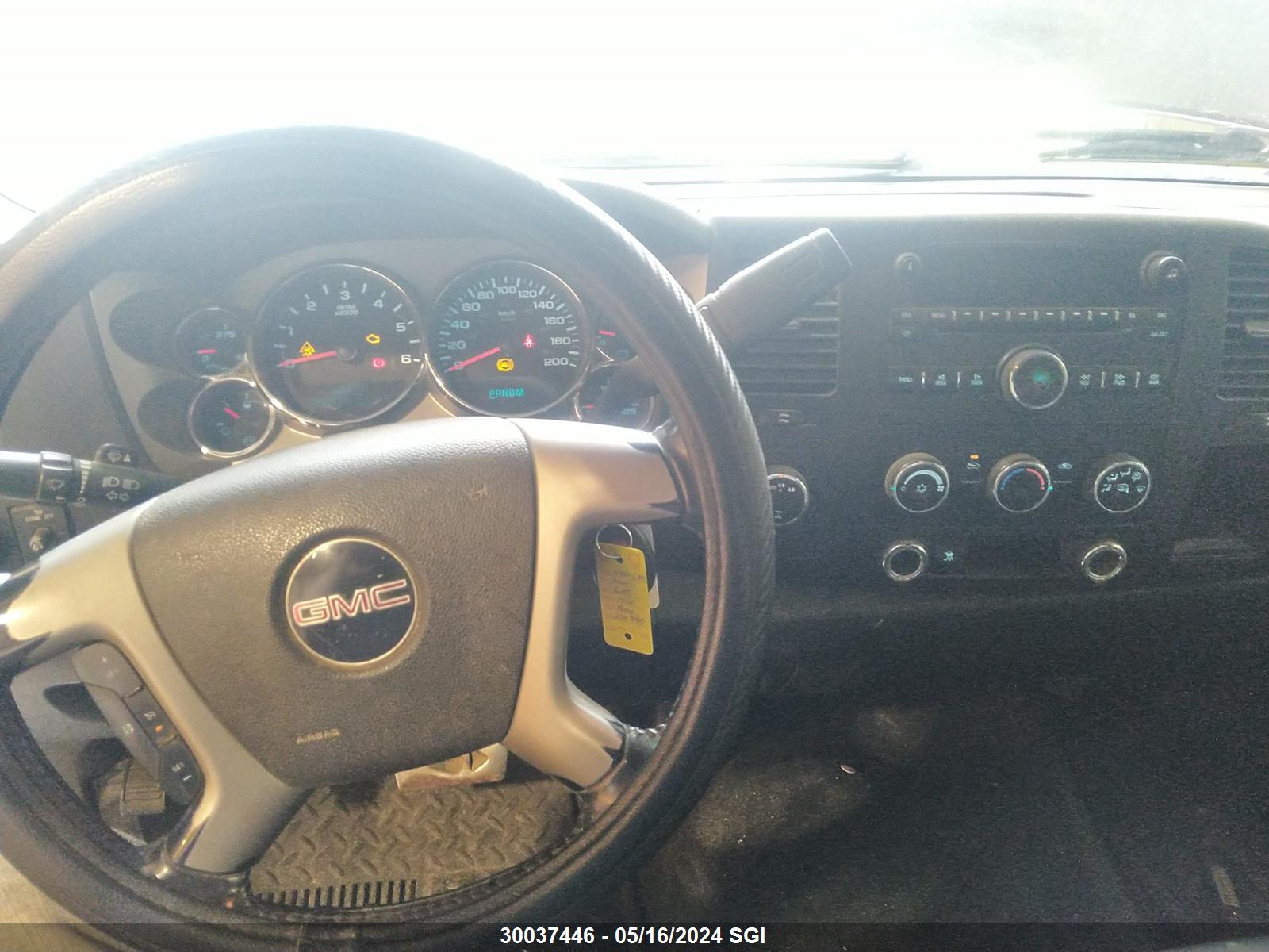 Photo 6 VIN: 3GTRKVE30AG230880 - GMC SIERRA 