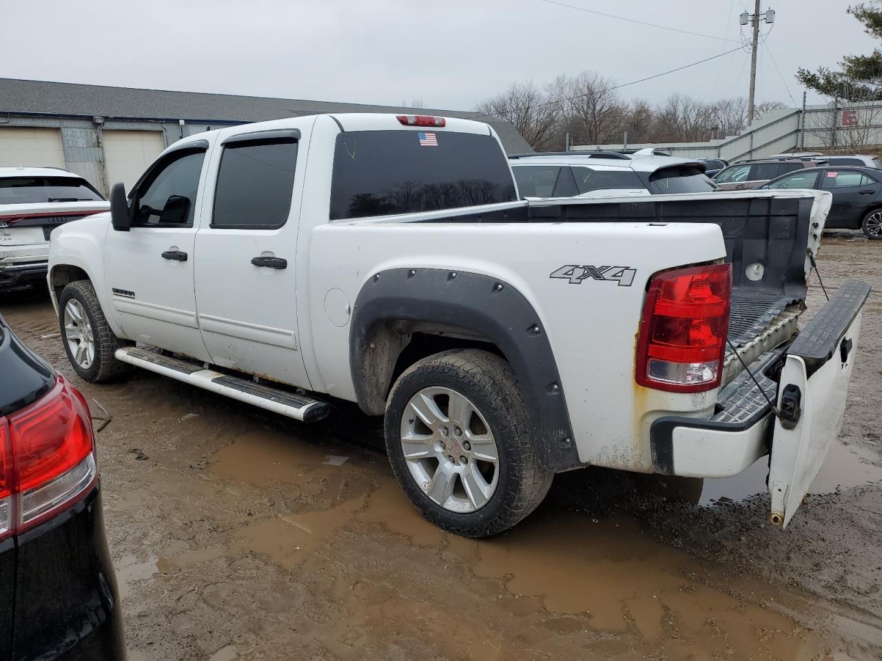 Photo 1 VIN: 3GTRKVE31AG270417 - GMC SIERRA 