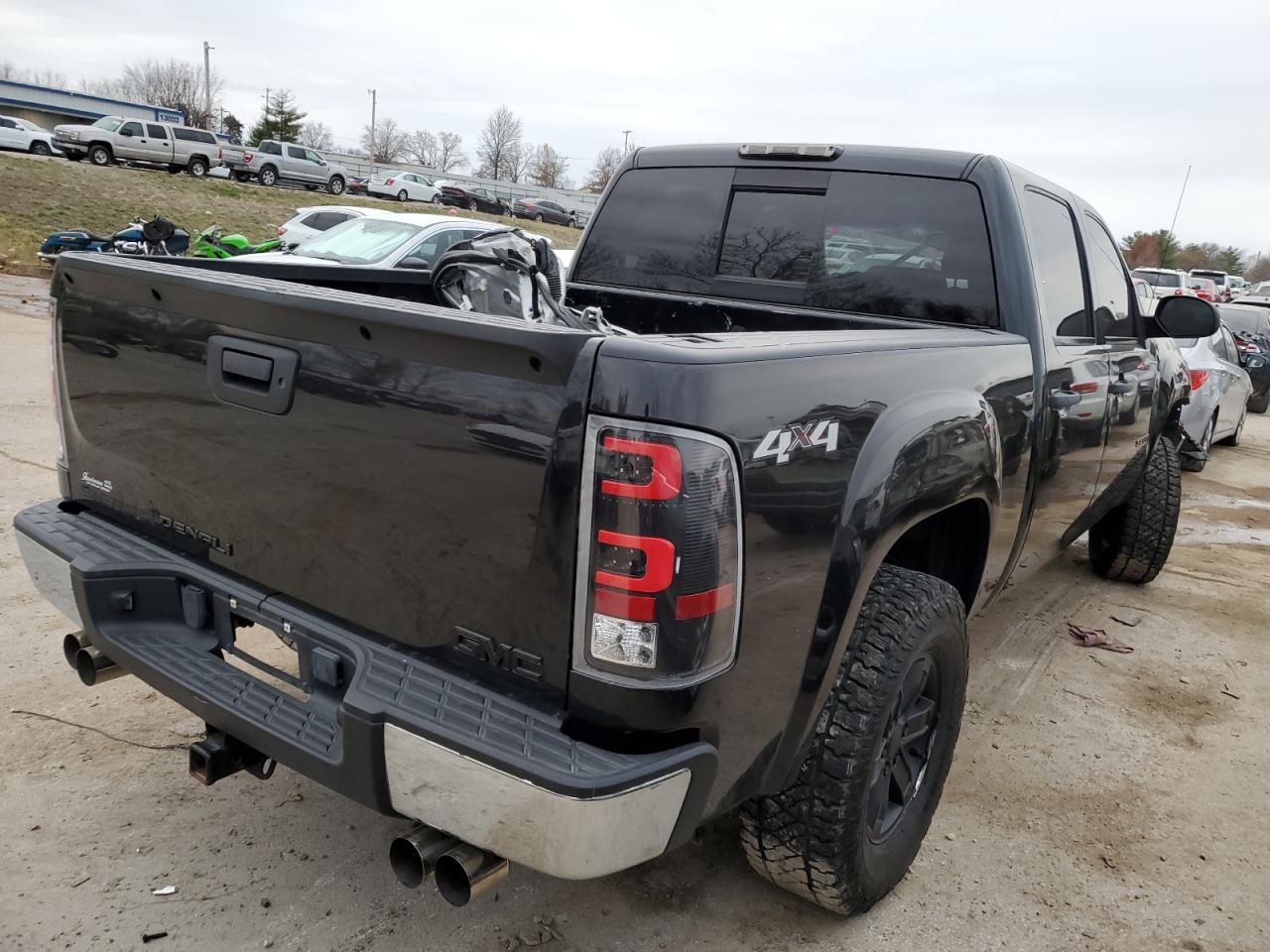 Photo 2 VIN: 3GTRKVE33AG189676 - GMC SIERRA 